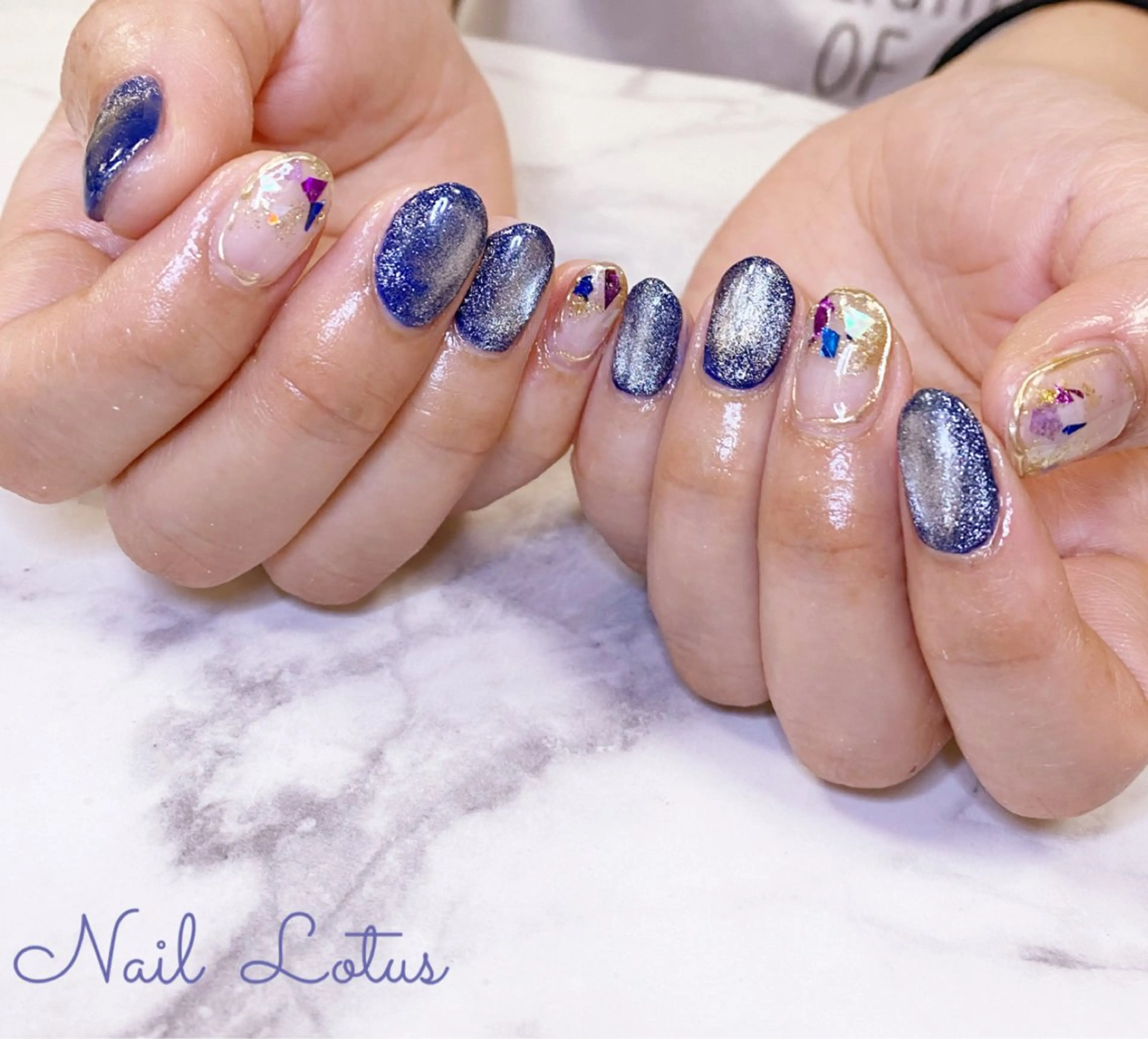 ネイル マグネットネイル ネイビー ハンドネイル ネイル＆脱毛 Lotus🌸のネイルデザイン