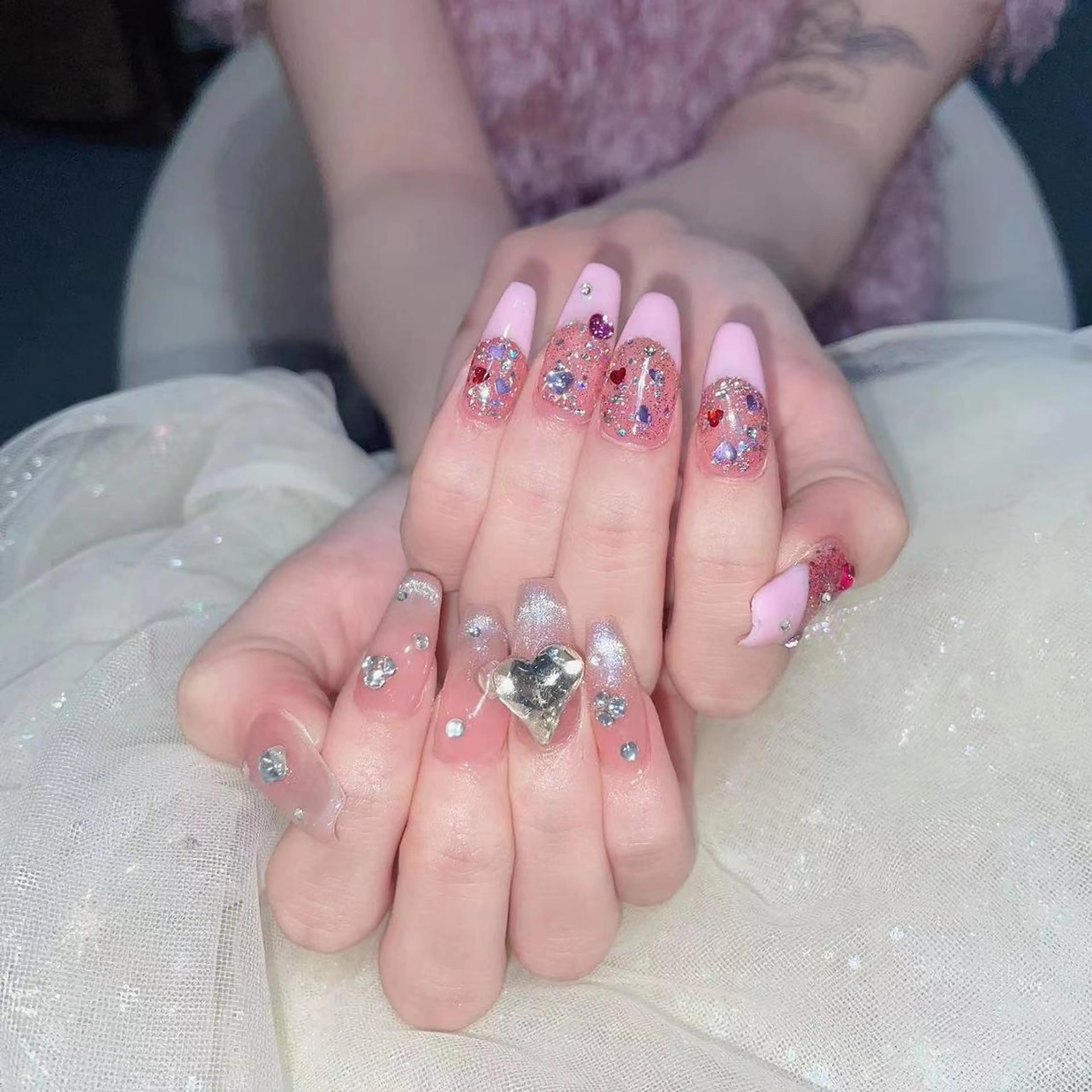 ネイル Queens テイのネイルデザイン