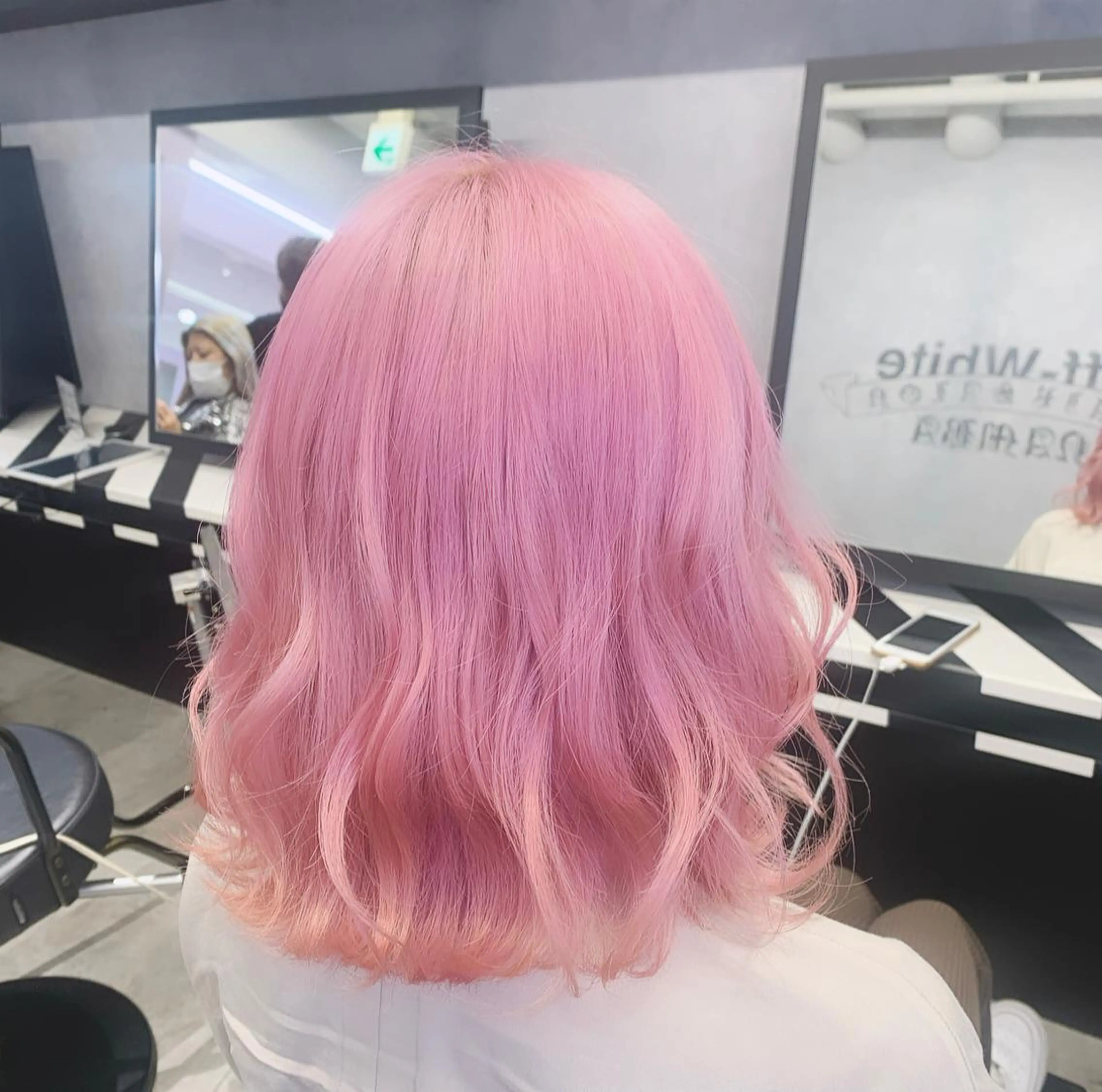 カラー ブリーチ ケアブリーチ ハイトーンカラー ピンクカラー ブリーチ&エクステ 🥀ケアカラー特化のヘアスタイル