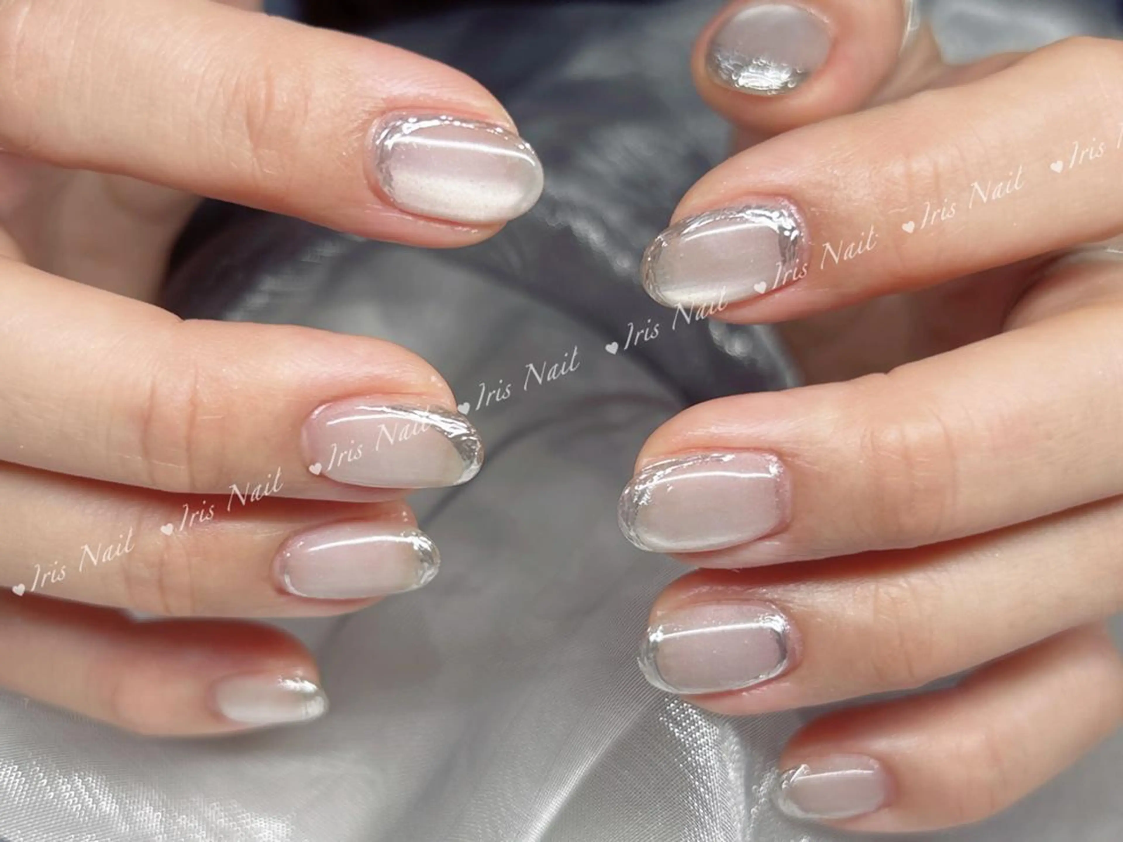 ネイル ミラーネイル ニュアンスネイル ハンドネイル ハンドケア 🍒IRIS Nail🌸のネイルデザイン