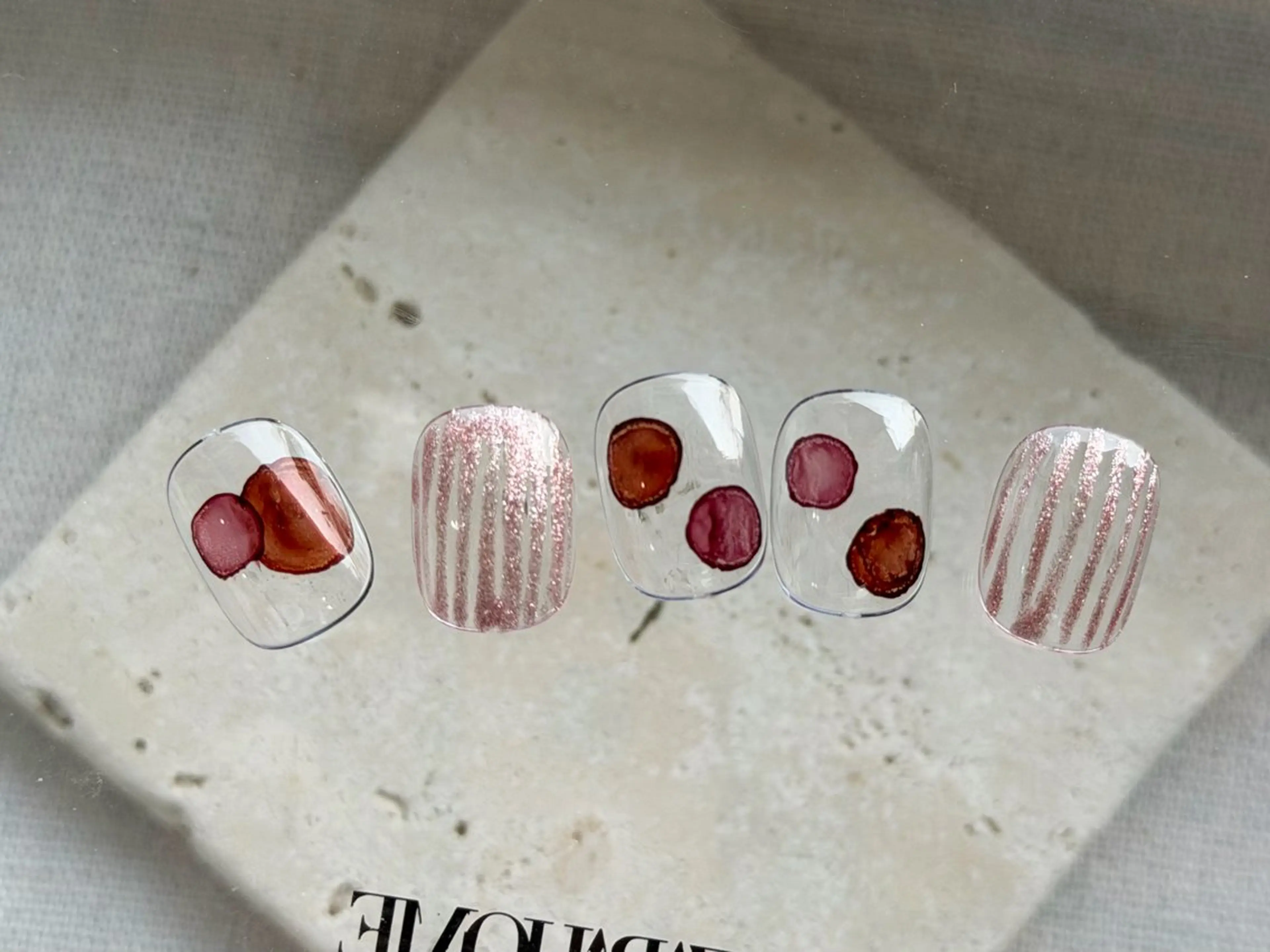 ネイル アートネイル ラメ(グリッター) シンプルネイル ハンドネイル ANOVA アノヴァのネイルデザイン