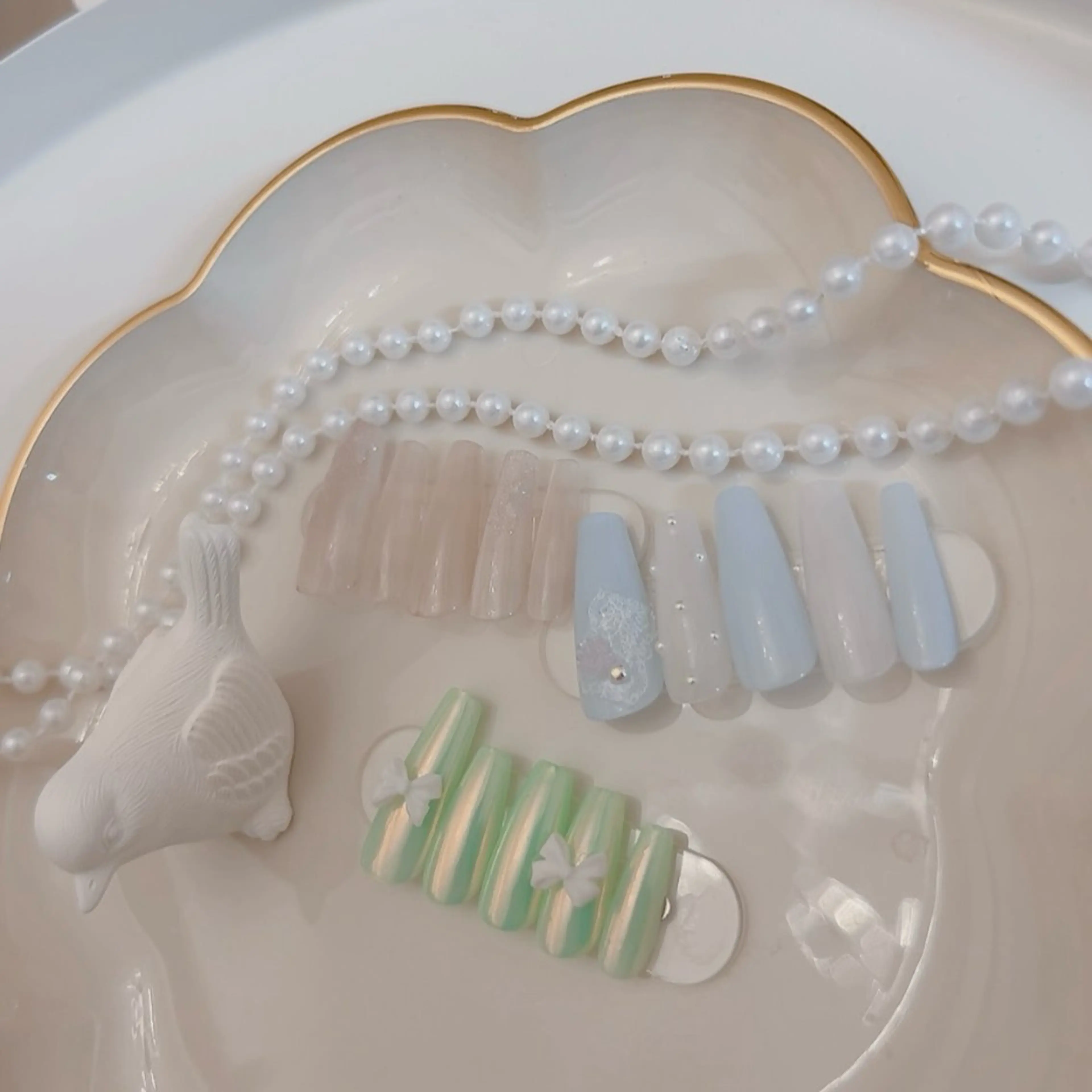 ネイル シンプルネイル ハンドネイル Charlie 🖤のネイルデザイン