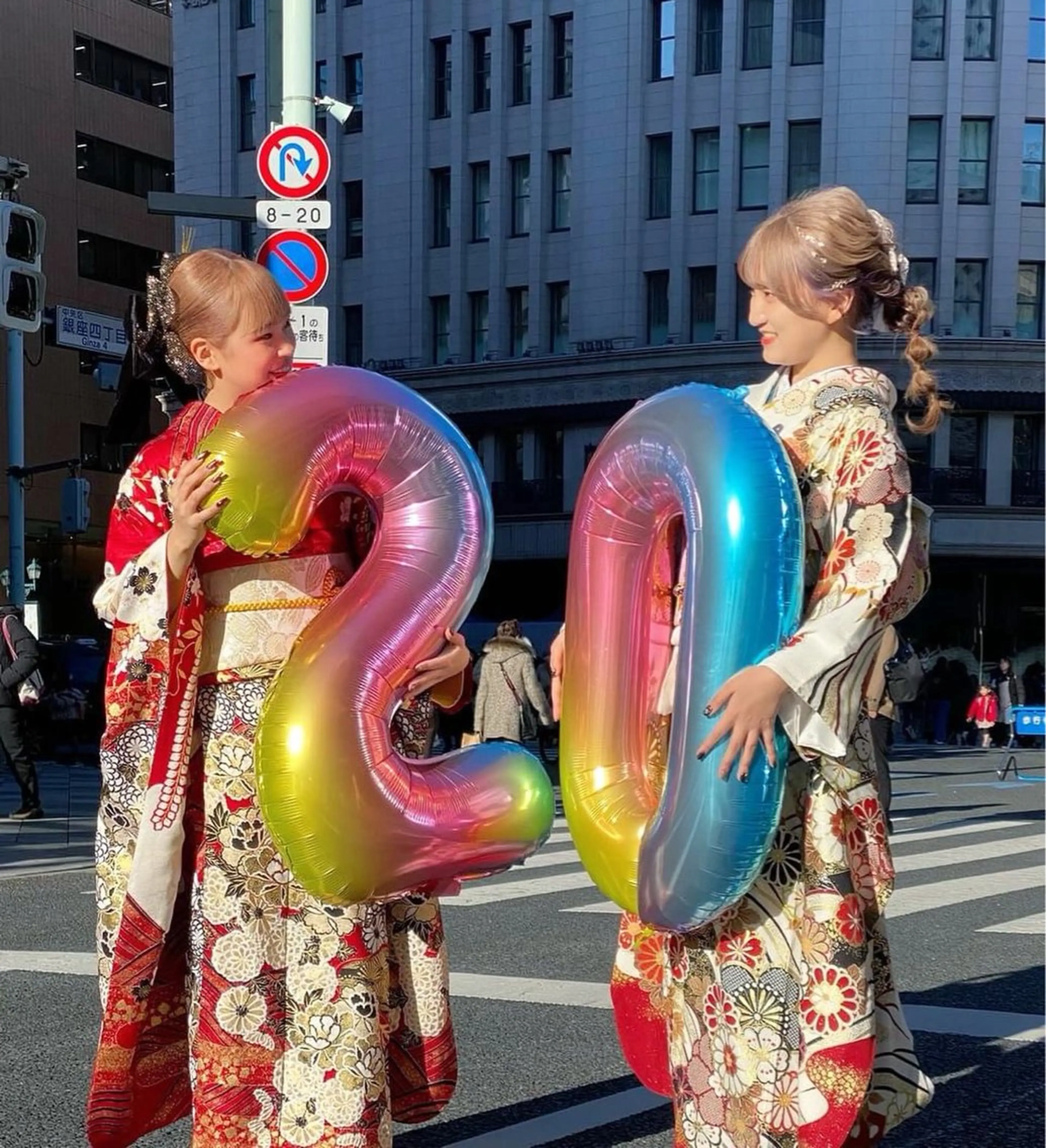 セミロング カラー ヘアアレンジ ヘアセット 卒業式ヘアセット🎀 ヘアアレンジのヘアスタイル