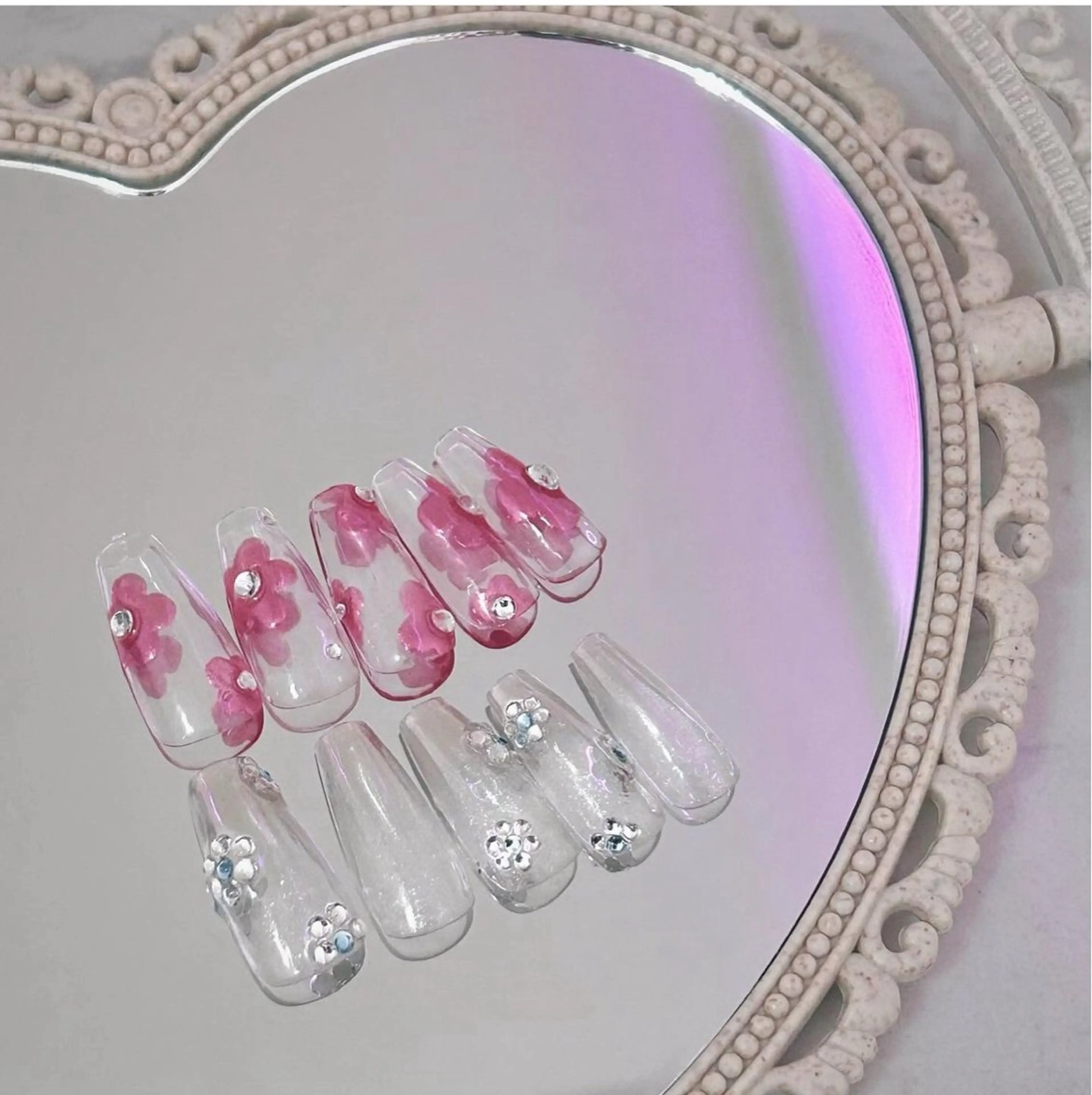 ネイル フラワーネイル グラデーション 韓国ネイル ミラーネイル 春ネイル élu by Noriko 前原のネイルデザイン