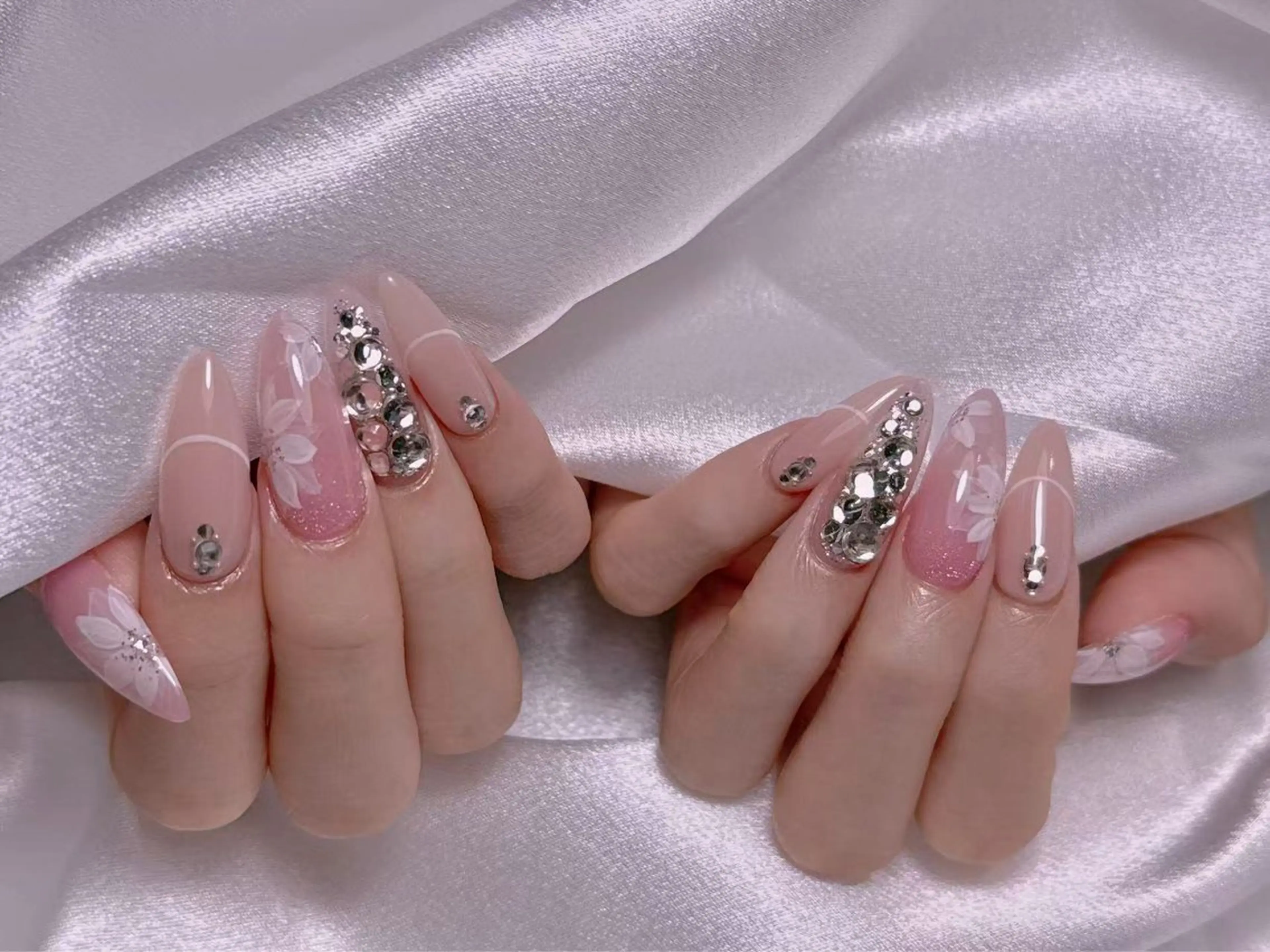 ネイル 長さ出し専門店 RIRIのネイルデザイン