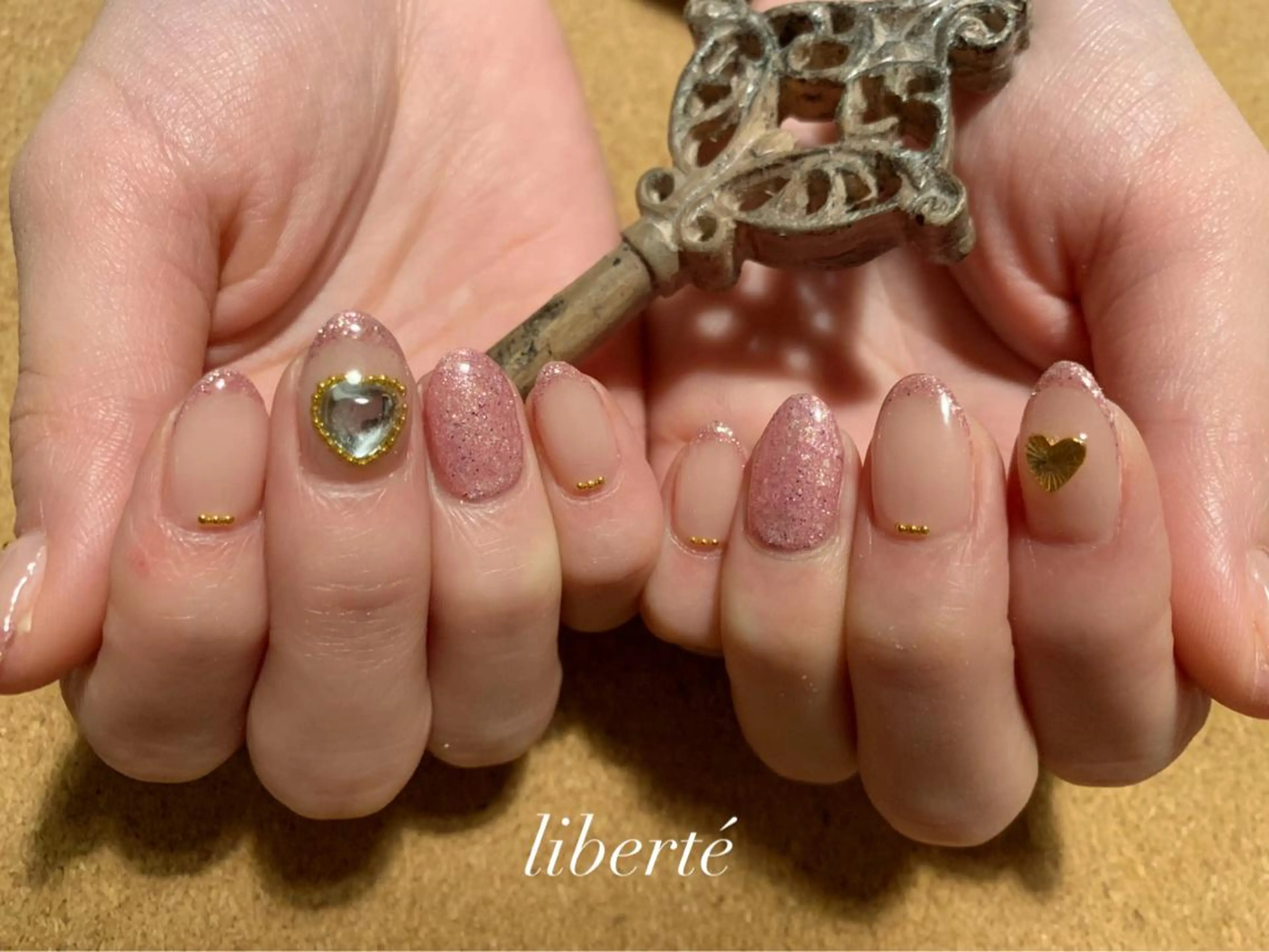 ネイル liberté (リベルテ)のネイルデザイン