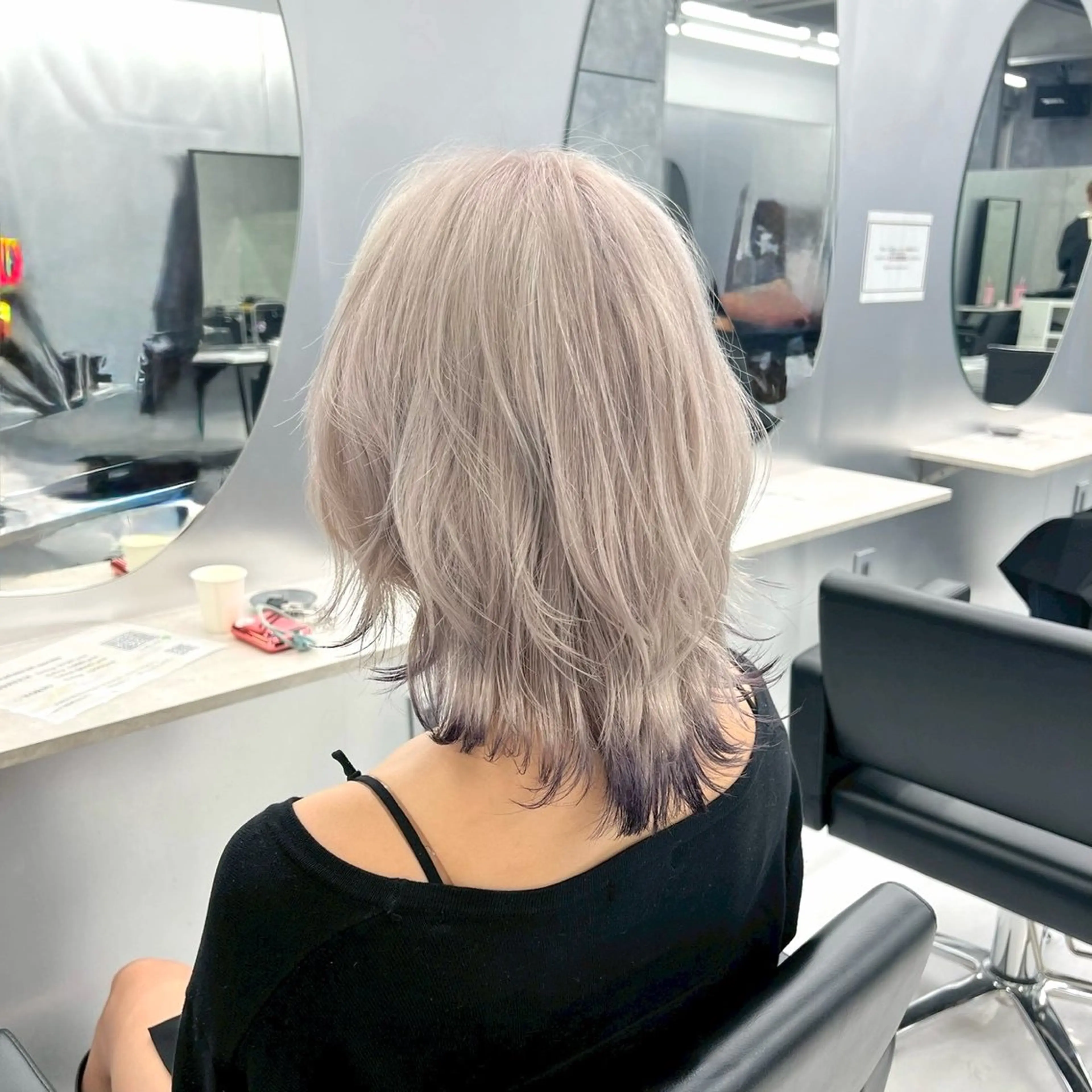 カラー 🦋ハイトーン×ア レンジ💫Leenaのヘアスタイル