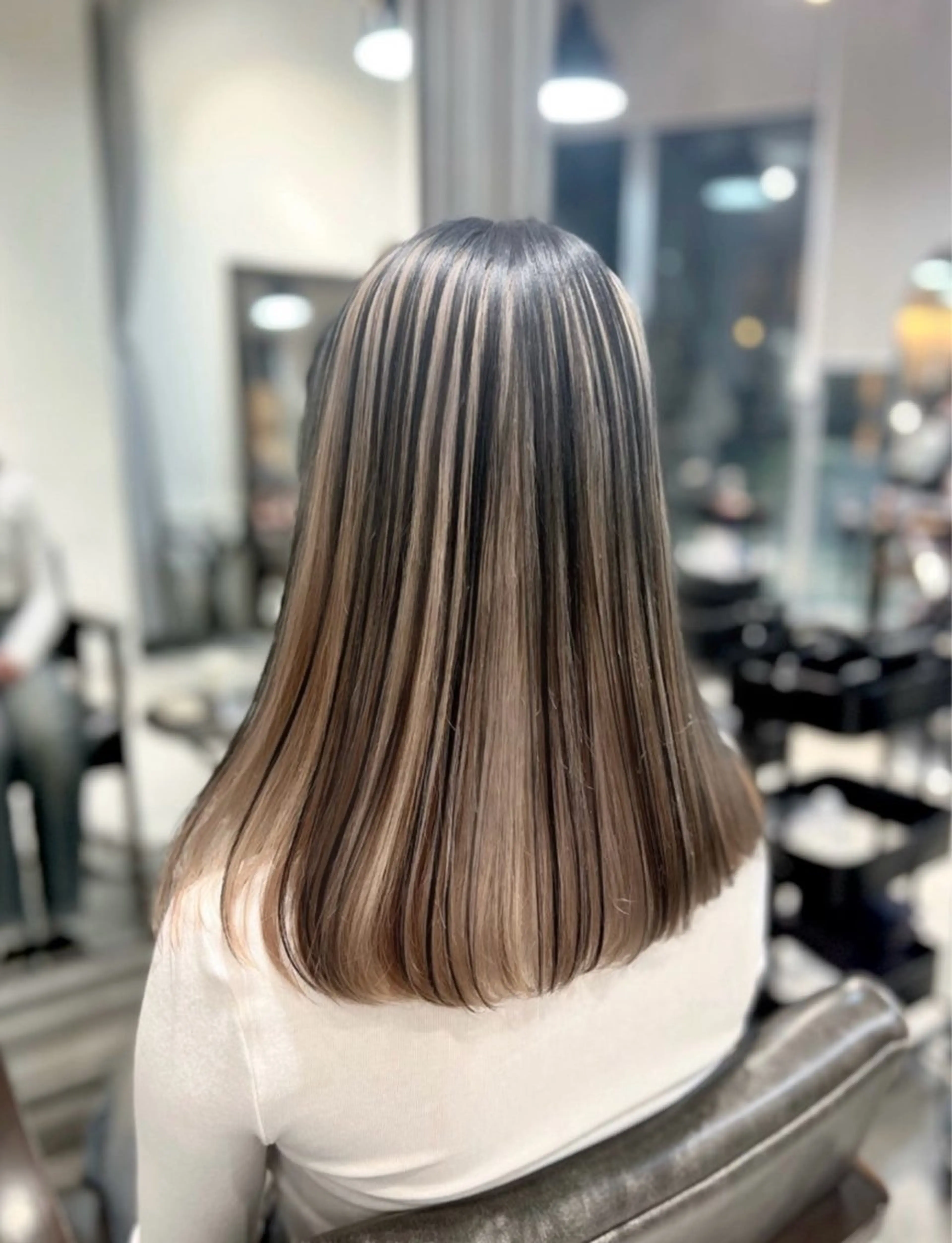 セミロング カラー ヘアカラー トリートメント ヘアセット 🎀ハイトーン・艶 カラー HANA🎀のヘアスタイル