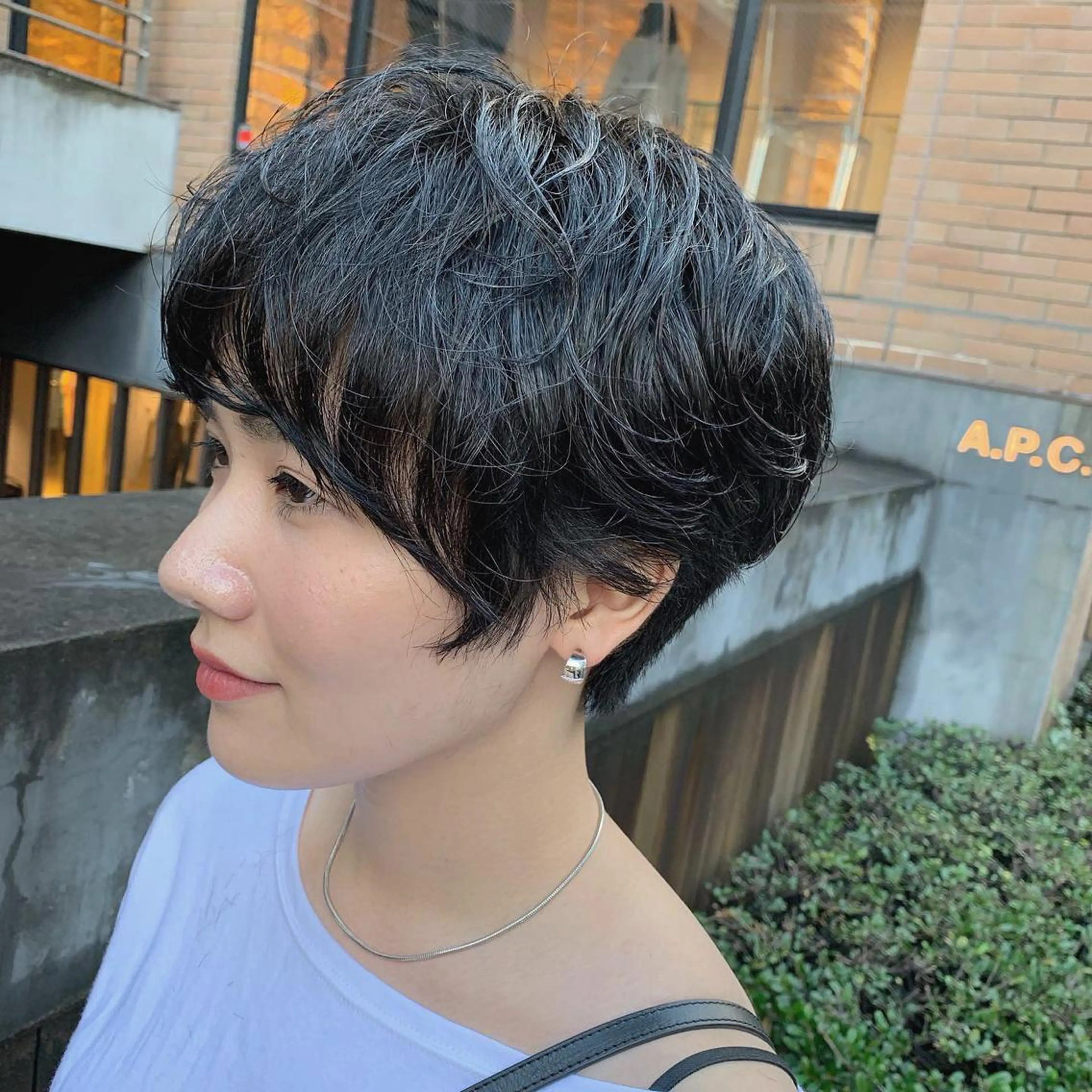 ショート カラー パーマ ヘアアレンジ ハンサムショート ショートヘア 小顔カット カット ヘアセット 松田 亮葉のヘアスタイル