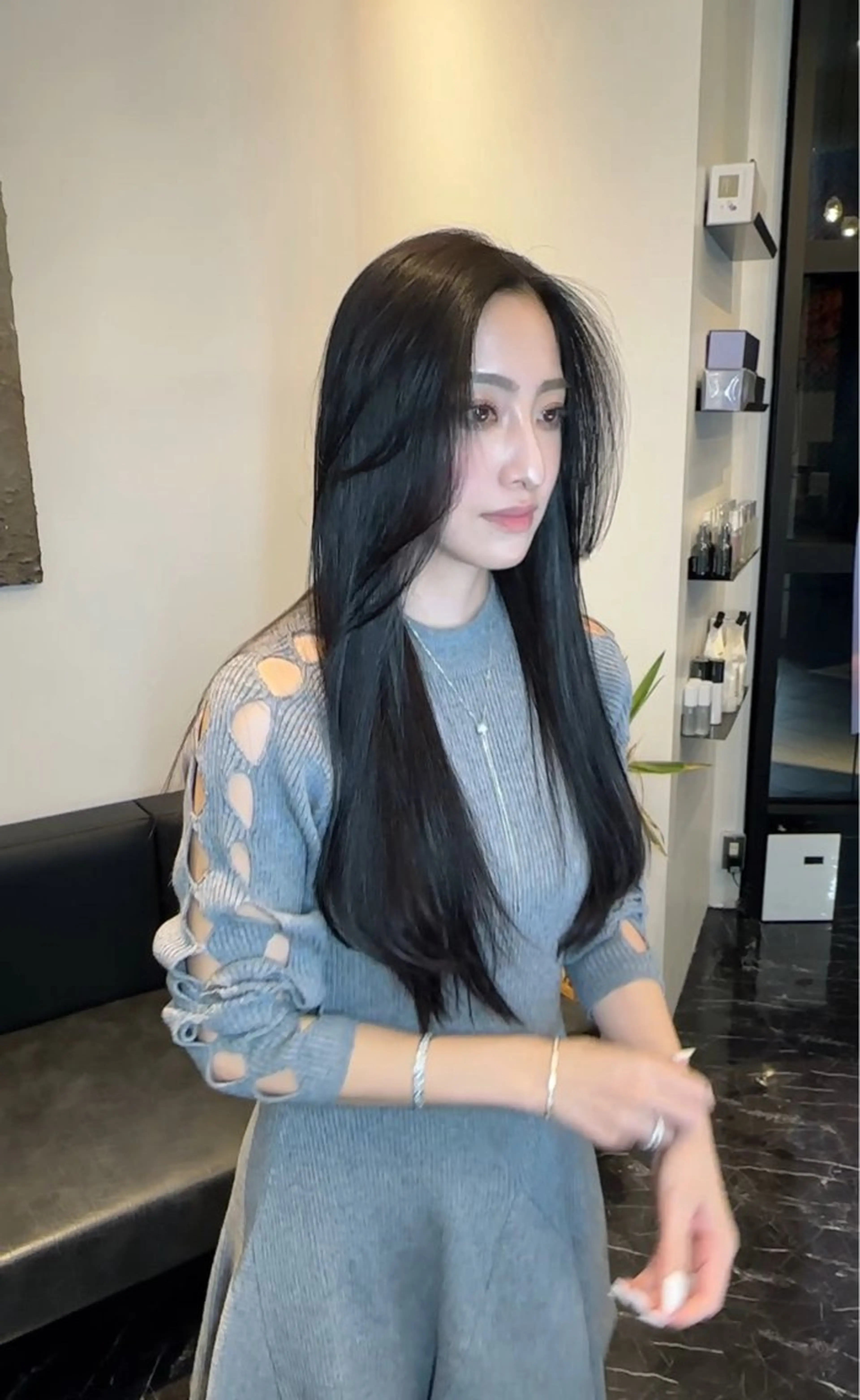 ロング カラー ダークグレー レイヤーカット トリートメント 🍀美髪クリエイター 味田　雅宏🍀のヘアスタイル