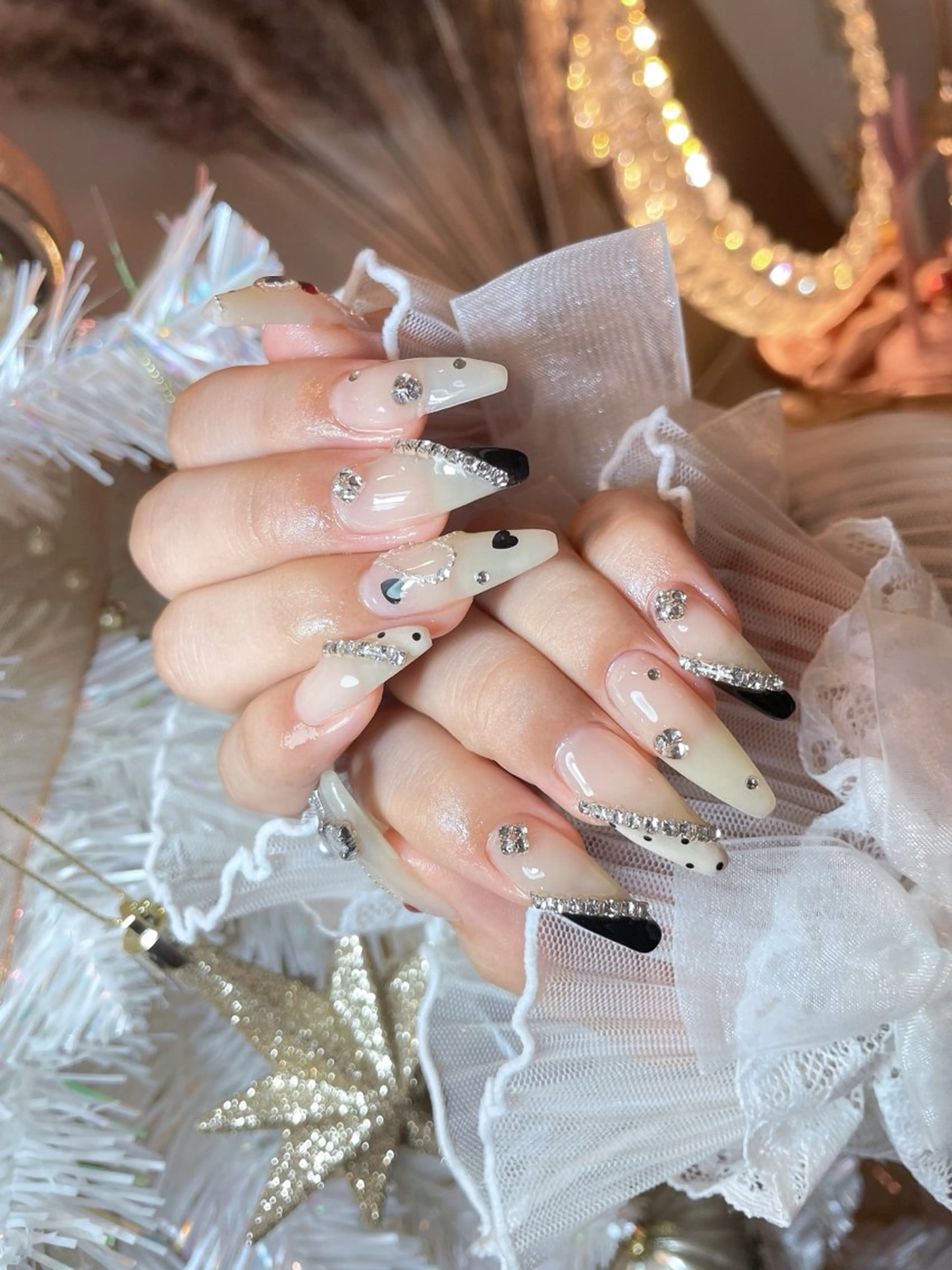 ネイル 23時まで❤︎韓国、 ワンホンネイルのネイルデザイン