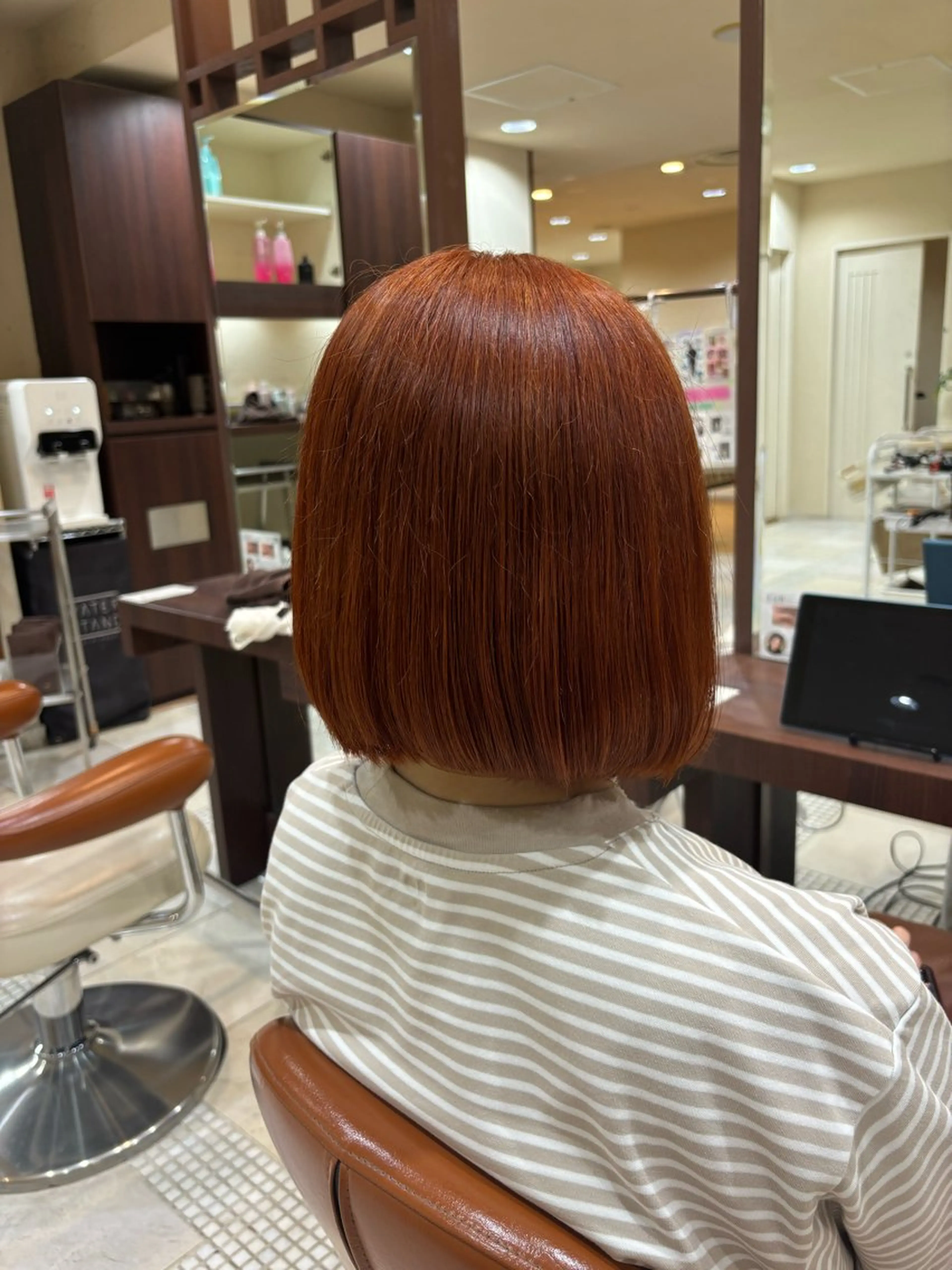 ショート カラー 【暖色ハイトーン】 HARUNA🌼のヘアスタイル