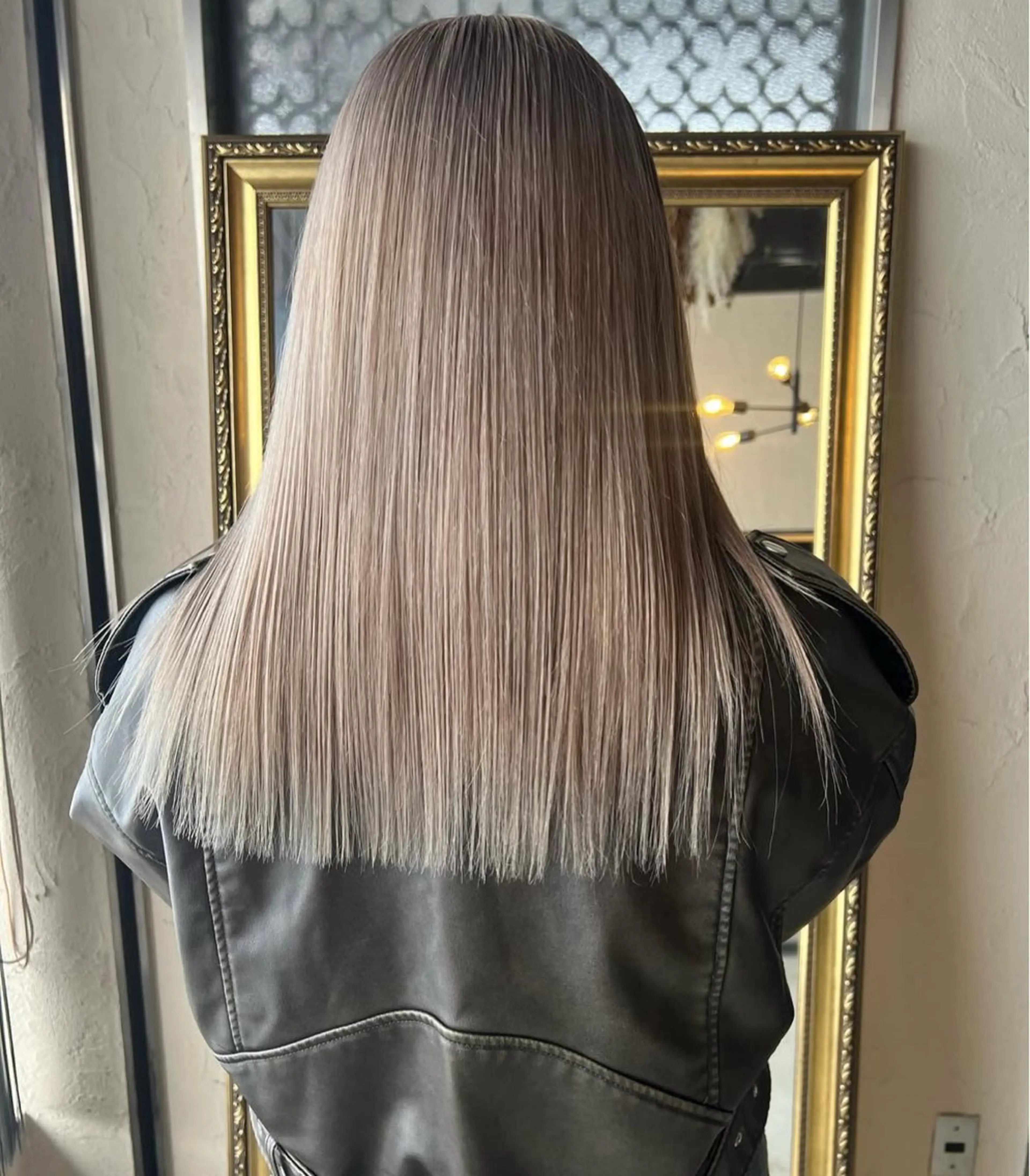 カラー ハイトーンカラー 植吉 琉月のヘアスタイル