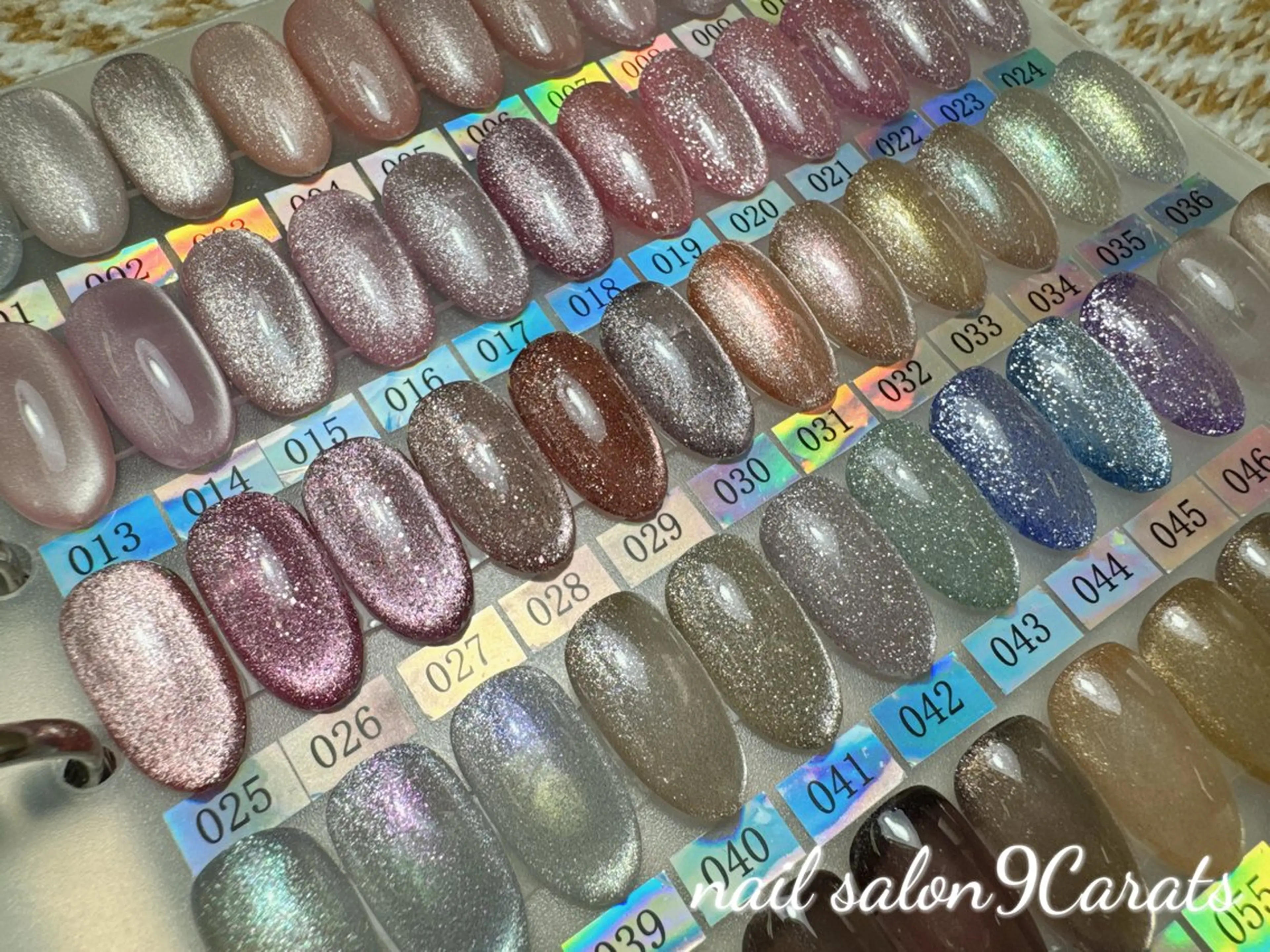 ネイル ハンドネイル ネイルサロン 9Carats神田のネイルデザイン