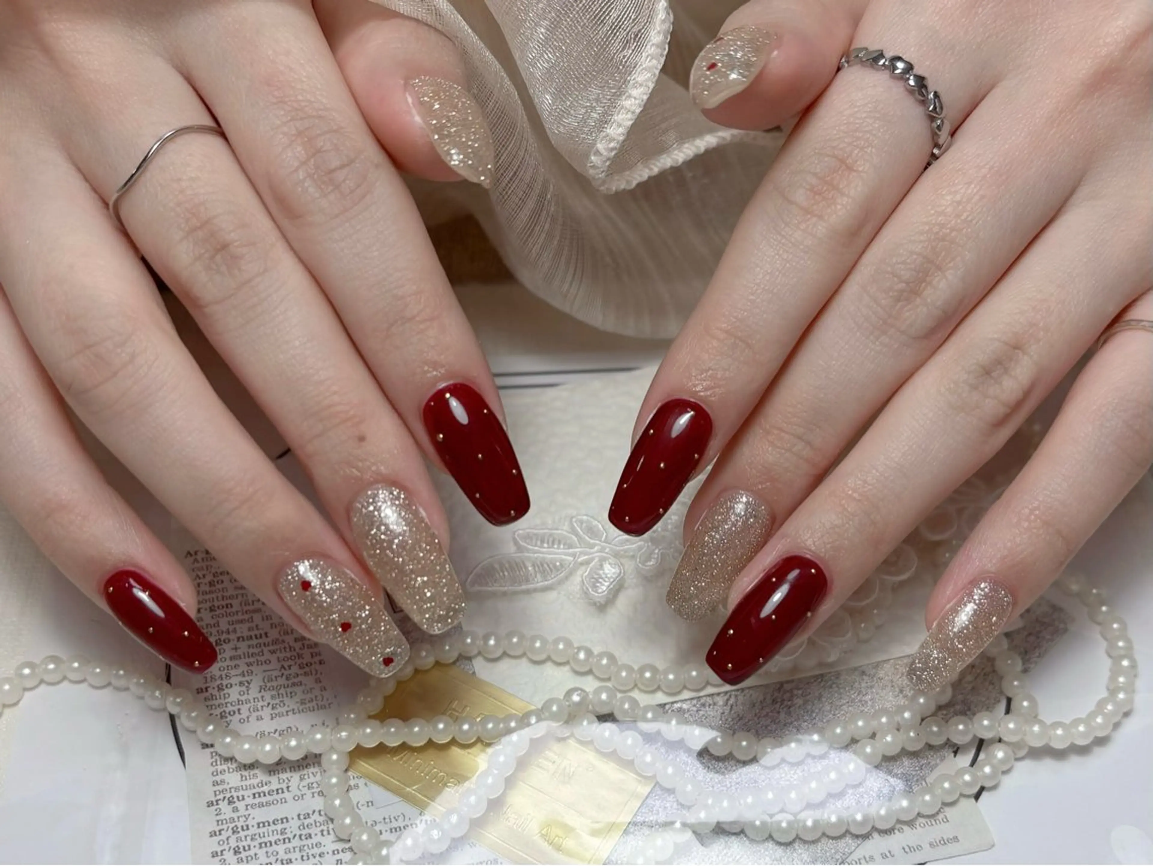 ネイル オーロラネイル チークネイル フレンチネイル ジェルネイル ガラスフレンチ ハンドネイル ハンドケア Nail Jolie所属・Nail Jolieのネイルデザイン