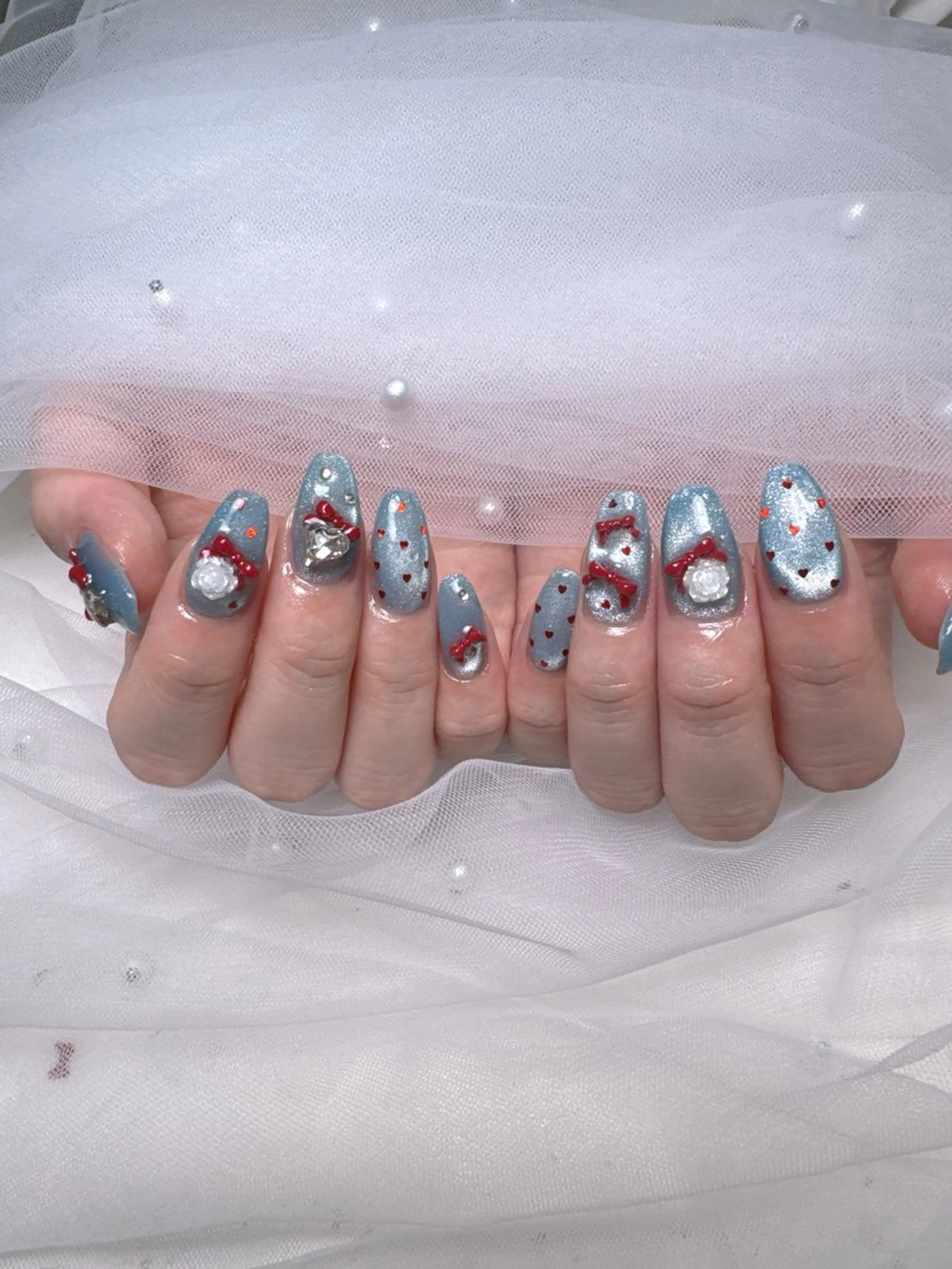 ネイル キラキラネイル 韓国ネイル 持ち込み ワンホンネイル ハンドネイル Queeens nailのネイルデザイン