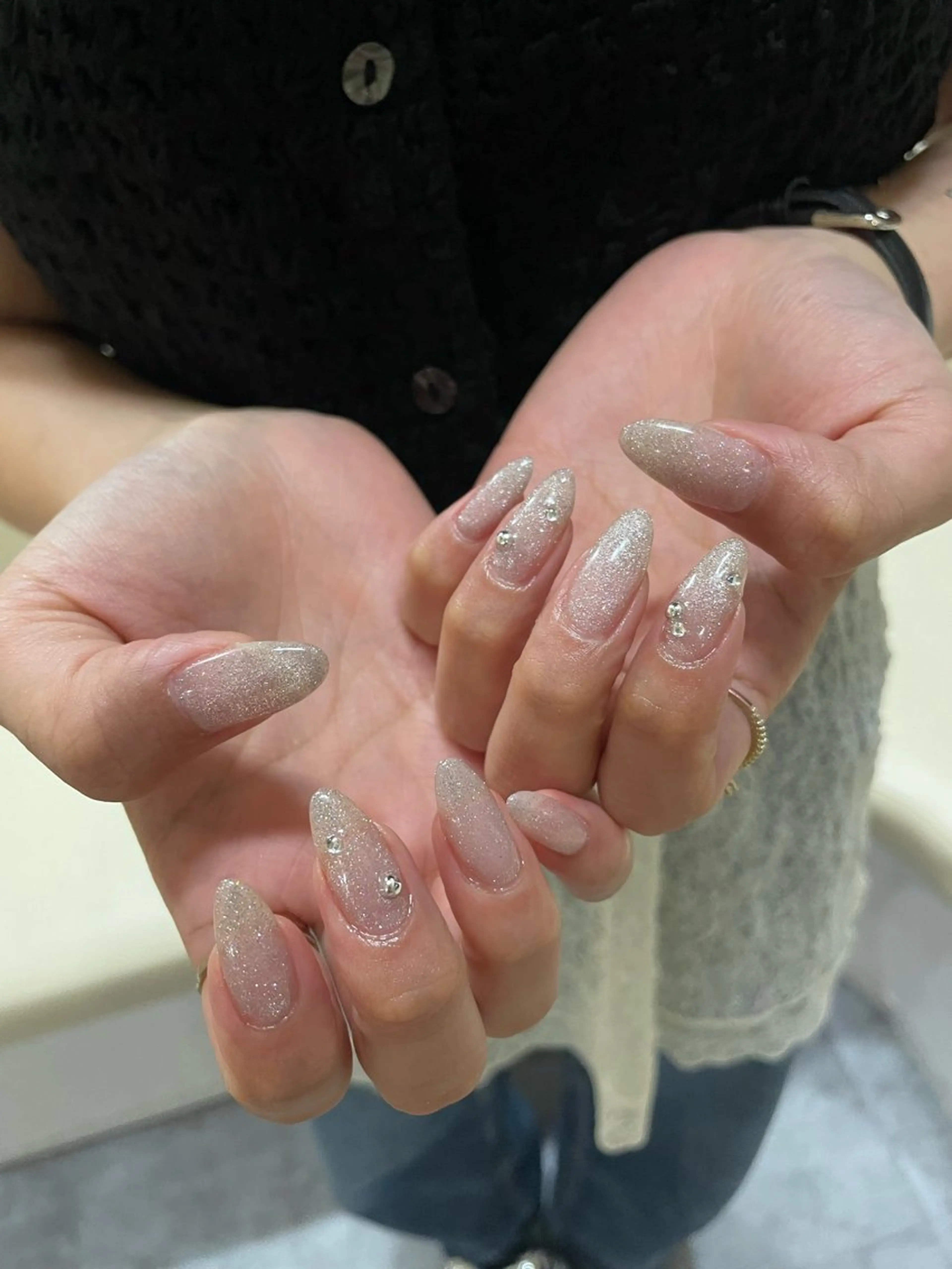 ネイル キラキラネイル ストーンネイル GLUCK nail kanamiのネイルデザイン