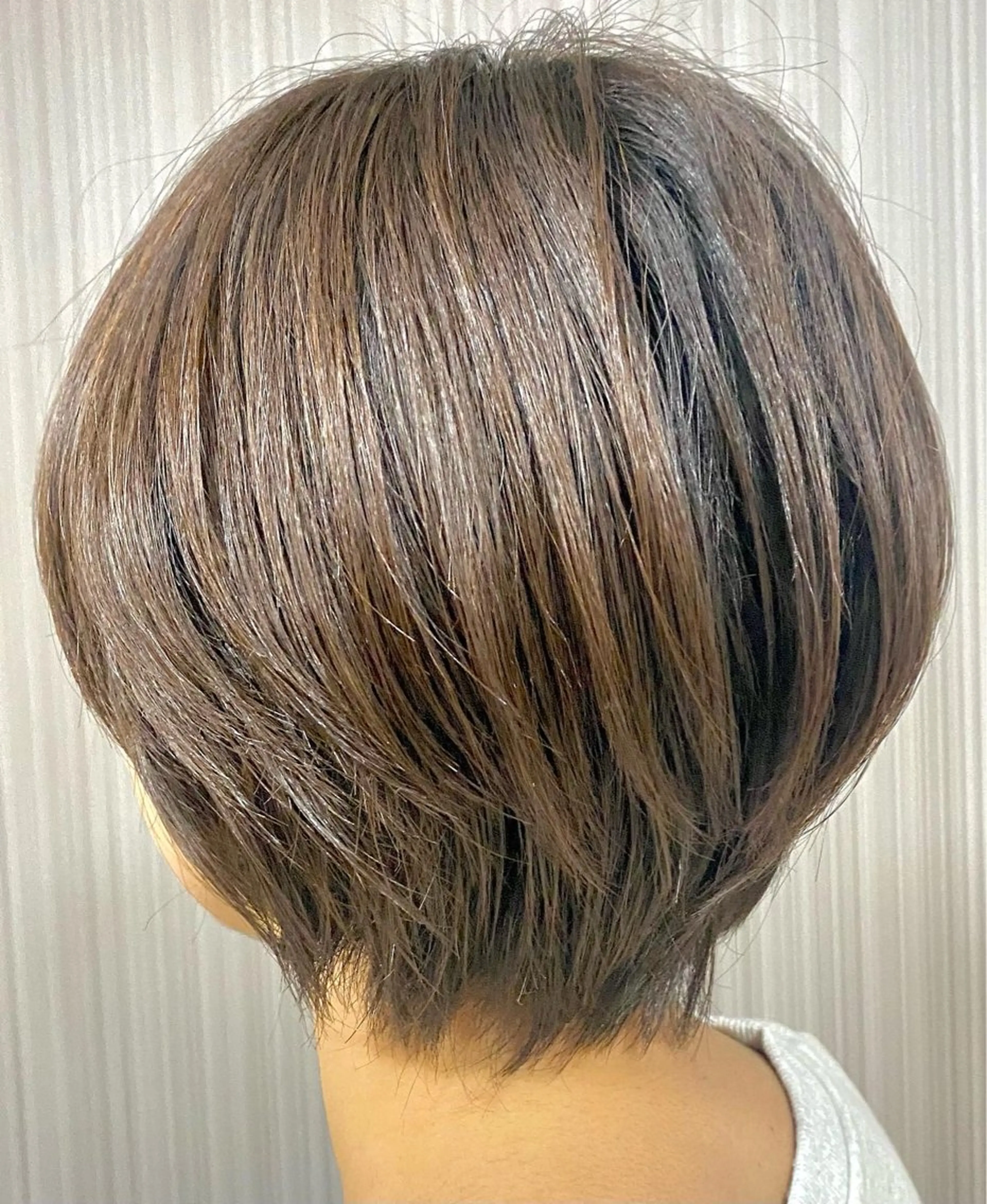 ショート カラー 下川 航平のヘアスタイル