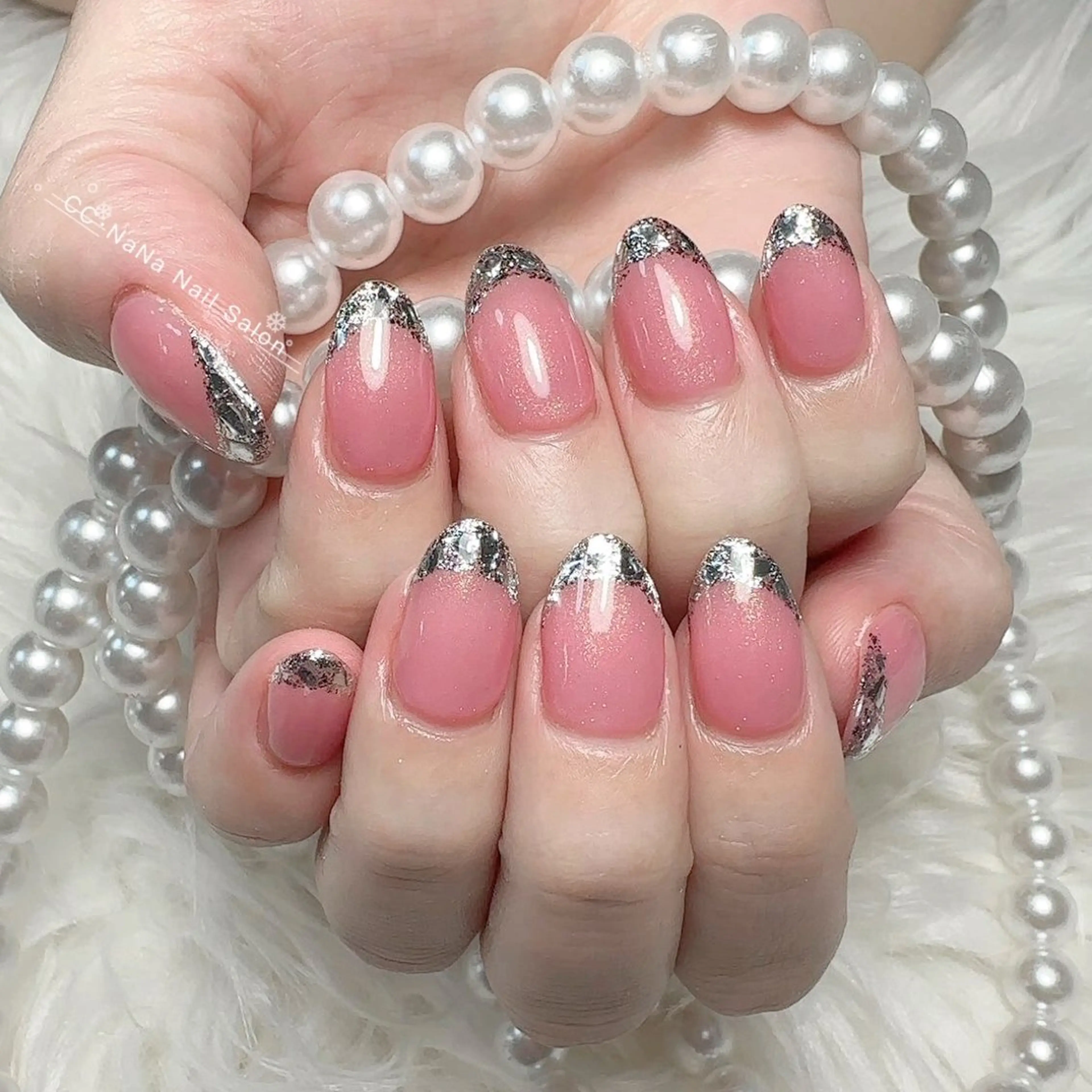 【初回オフ無料ケア込み】✨ガラスフレンチ💅🏻ベースあり【すぐ予約OK】厚み出す込みの写真