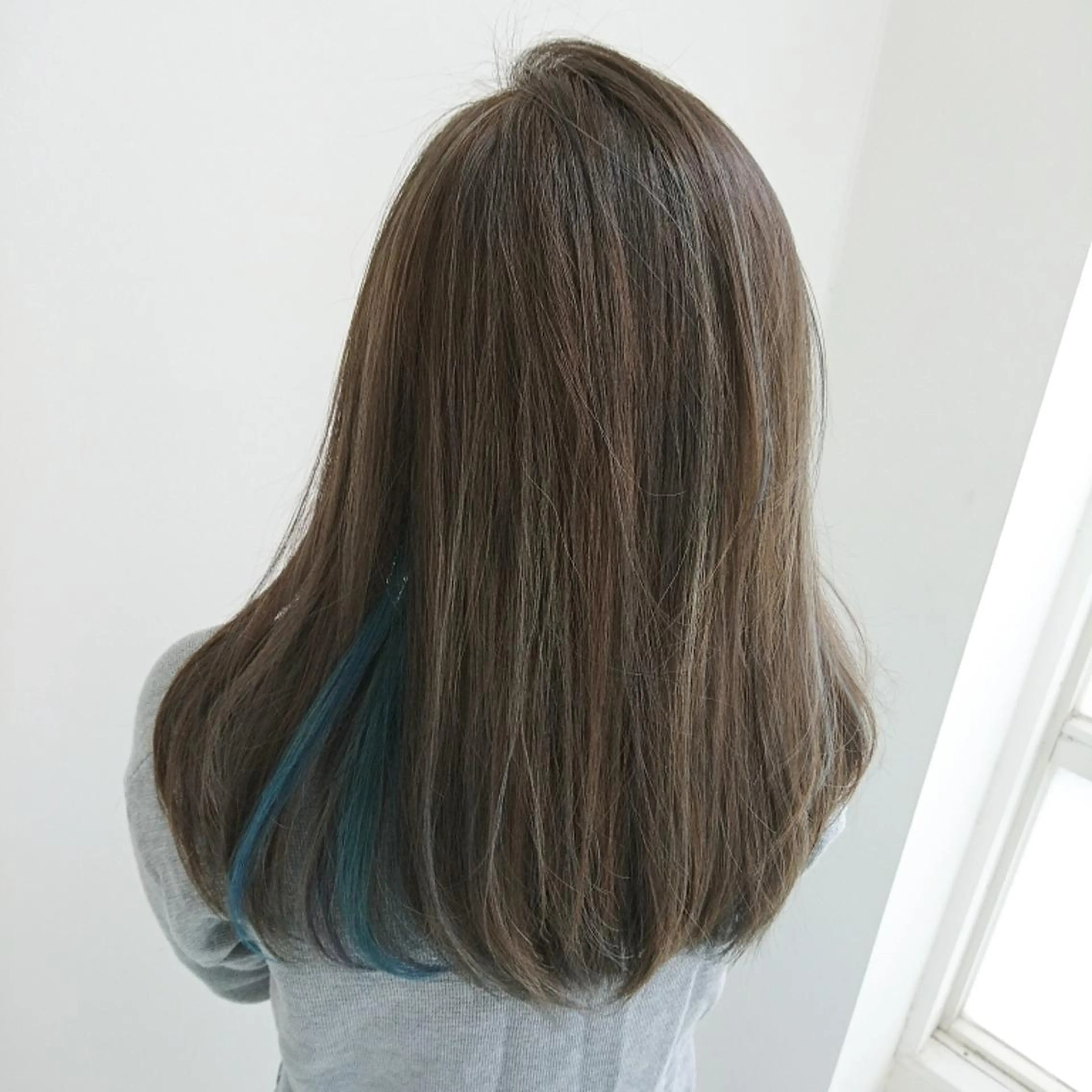 カラー ambellir島村 久恵のマツエク・マツパデザイン