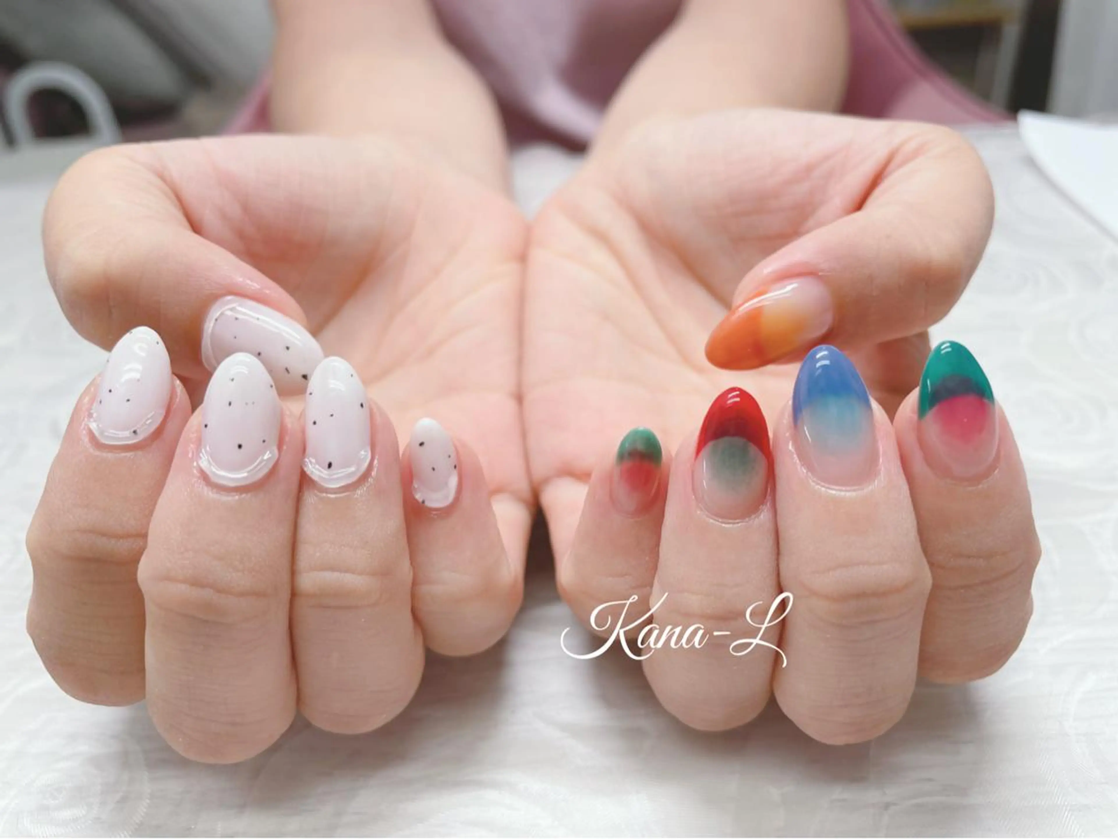 カラー ネイル グラデーションカラー フレンチネイル グラデーション ぷっくりネイル 芦辺 香奈のネイルデザイン