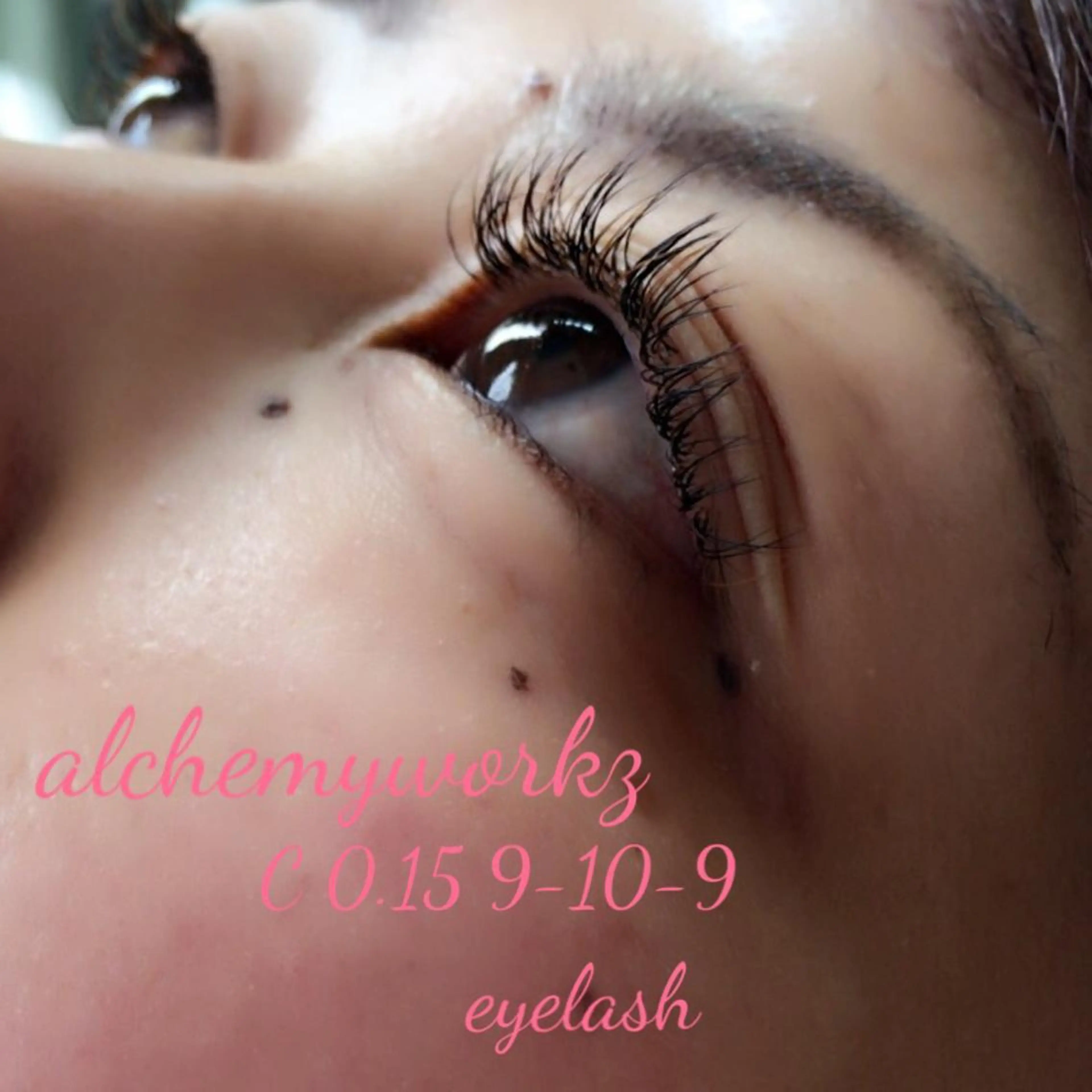 マツエク・マツパ カラーマツエク alchemy workzのマツエク・マツパデザイン