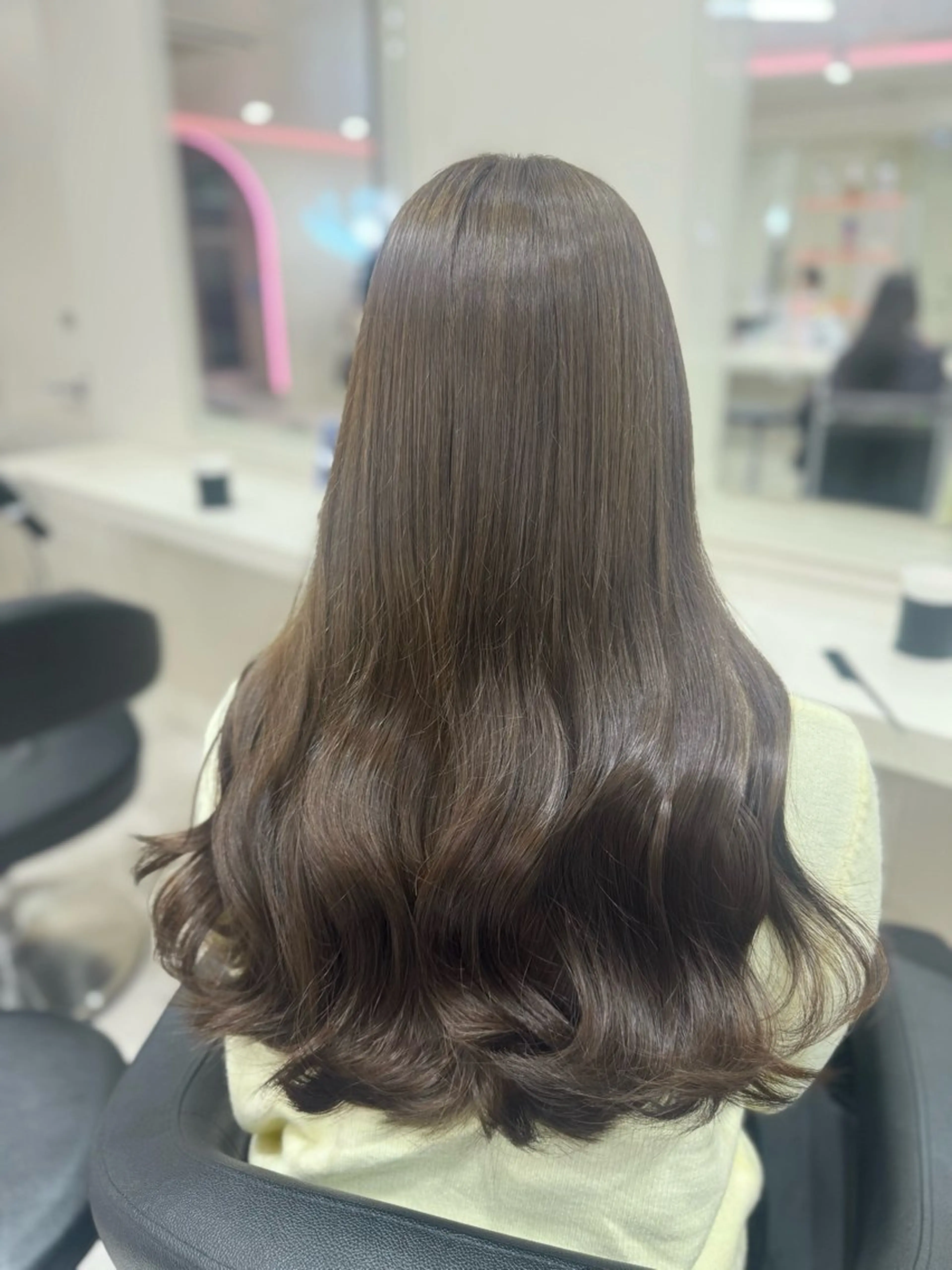 ロング カラー ヘアカラー トリートメント 🤍韓国大人っぽ ベージュMAI🤍のヘアスタイル