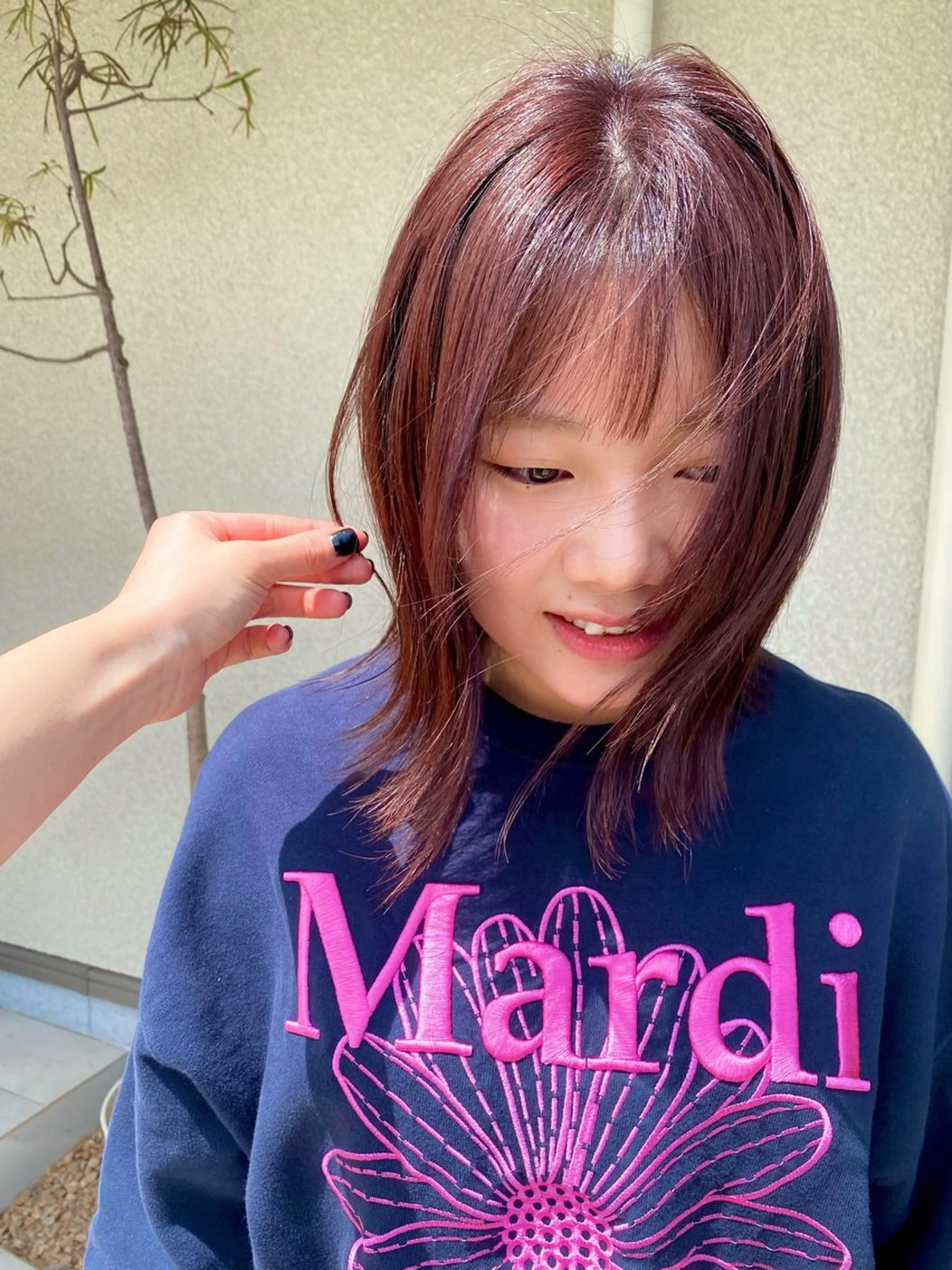 ミディアム カラー 桑原 菜摘のヘアスタイル