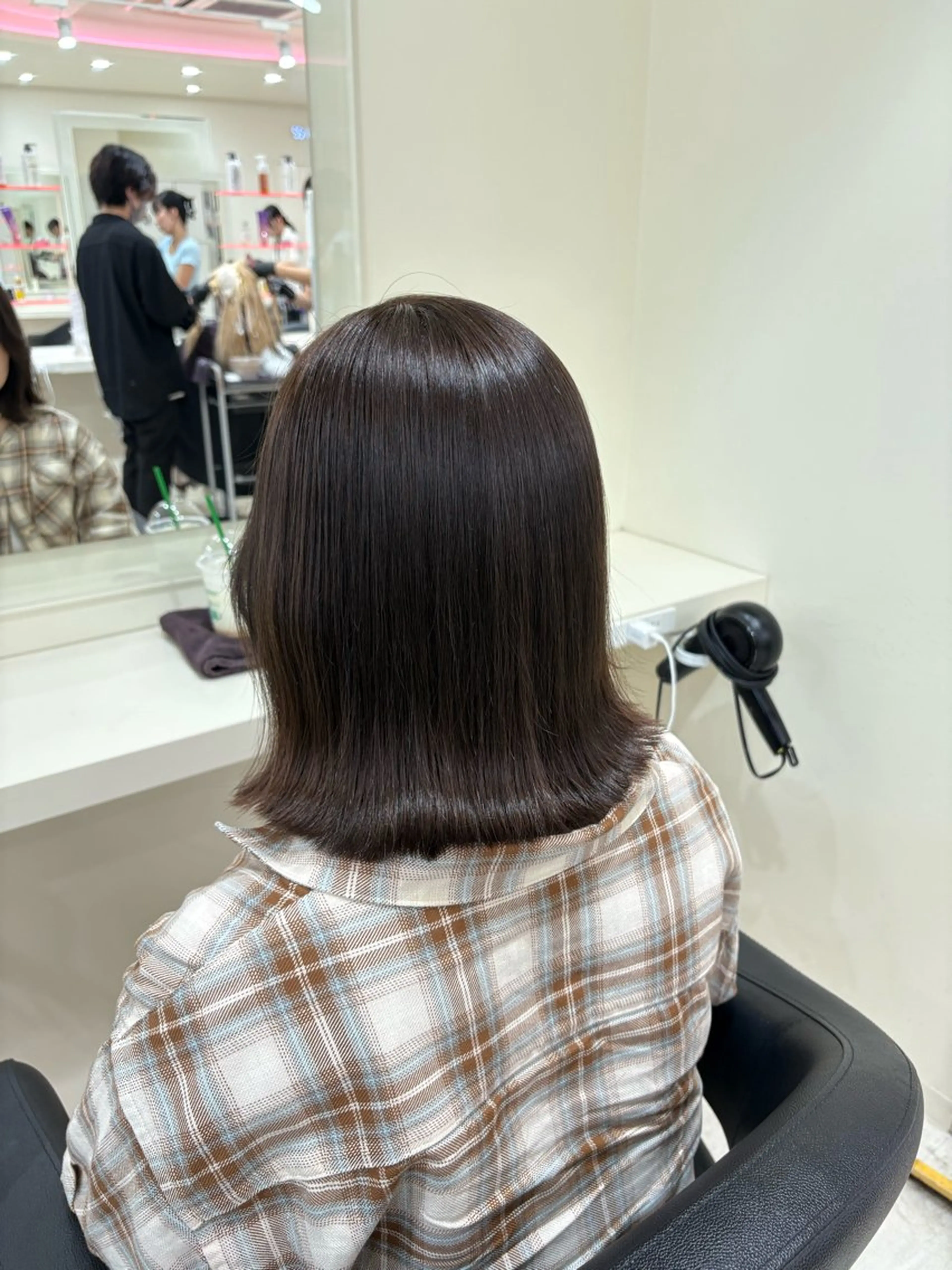セミロング カラー ヘアアレンジ ヘアカラー 💟RINNA 艶カラー💟のヘアスタイル