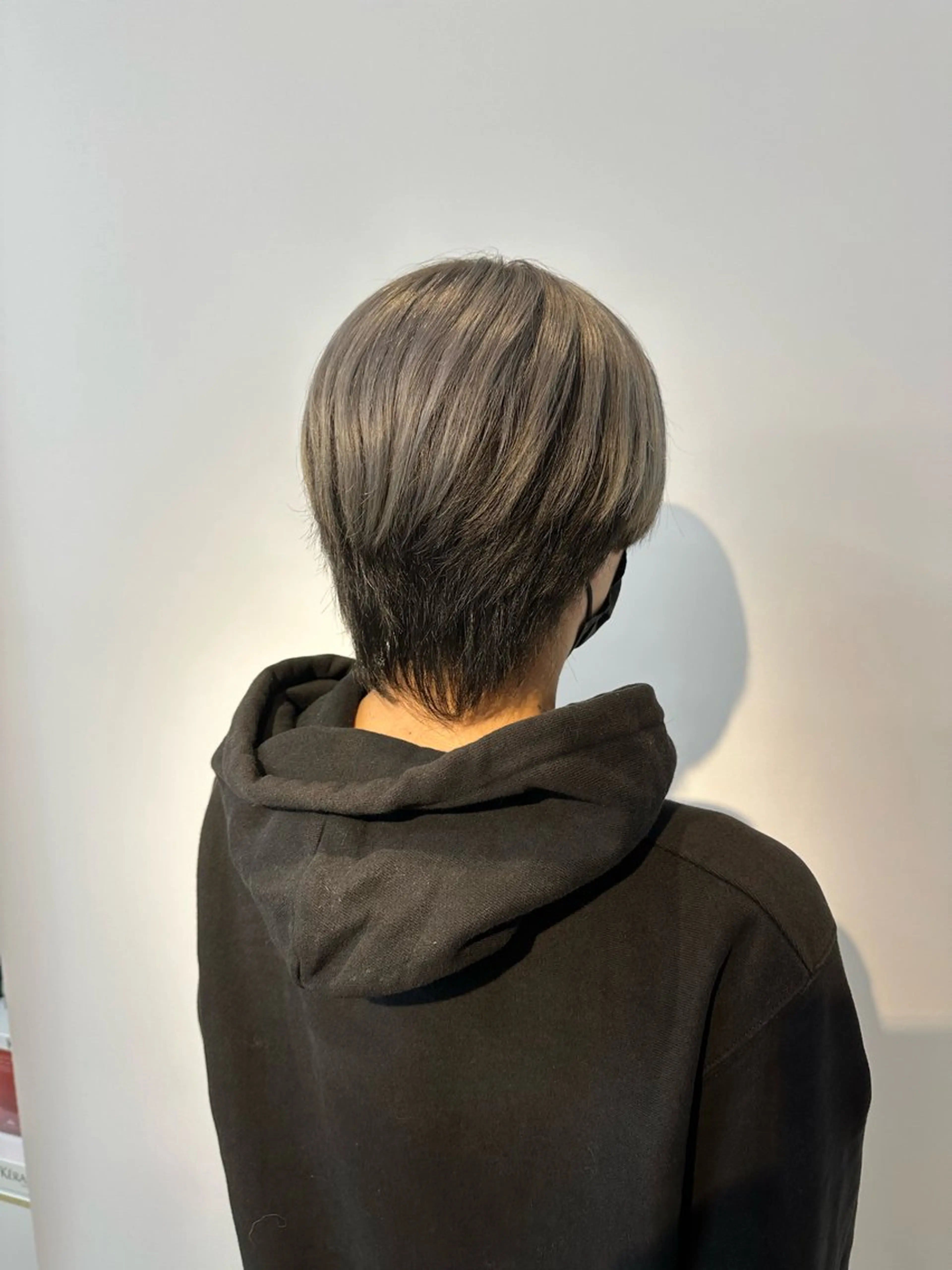 ショート メンズ メンズハイトーン ヘアカラー 韓国ヘア×ハイトーン AYA💫のヘアスタイル