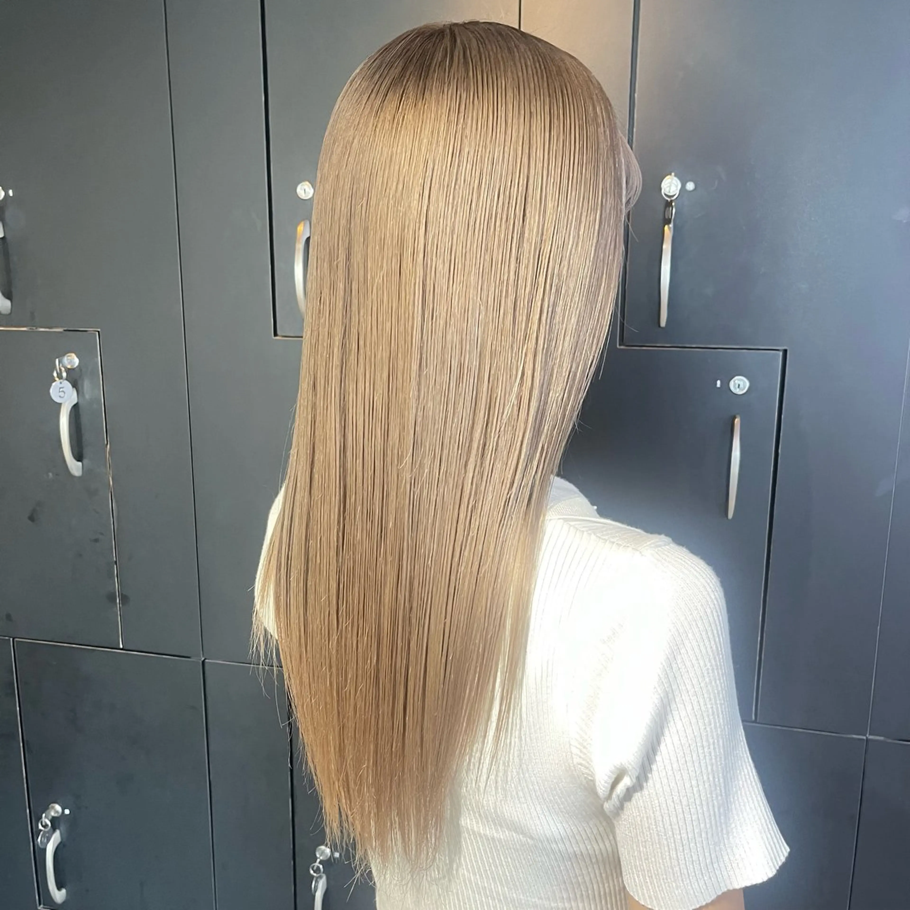 ロング ヘアカラー トリートメント ☪ ‎ハイトーン信者 ☪️yumeka🪩のヘアスタイル