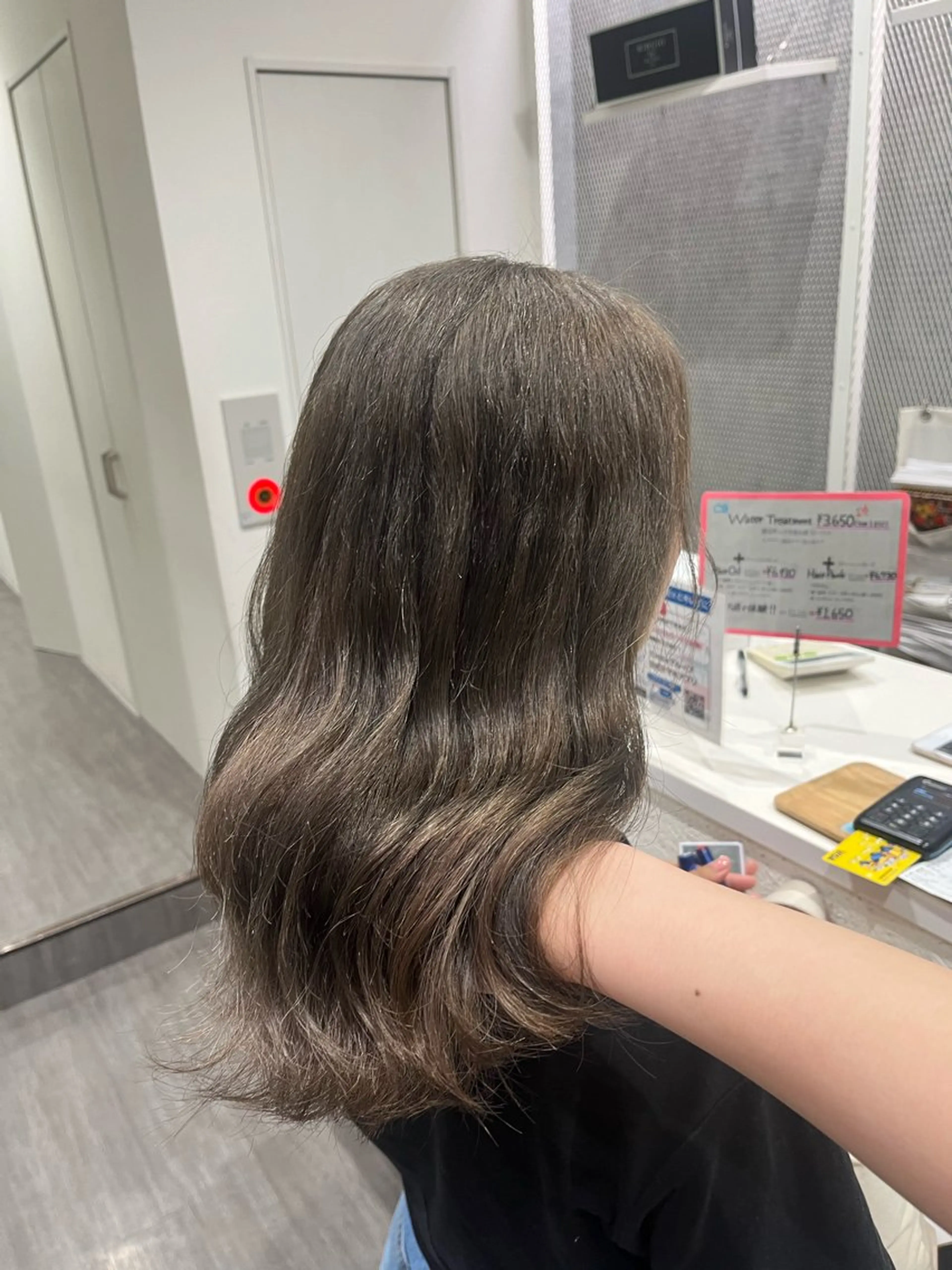 ミディアム カラー ヘアアレンジ 透明感カラー グレージュ ヘアカラー トリートメント cocotte 💟草間紫音💟のヘアスタイル