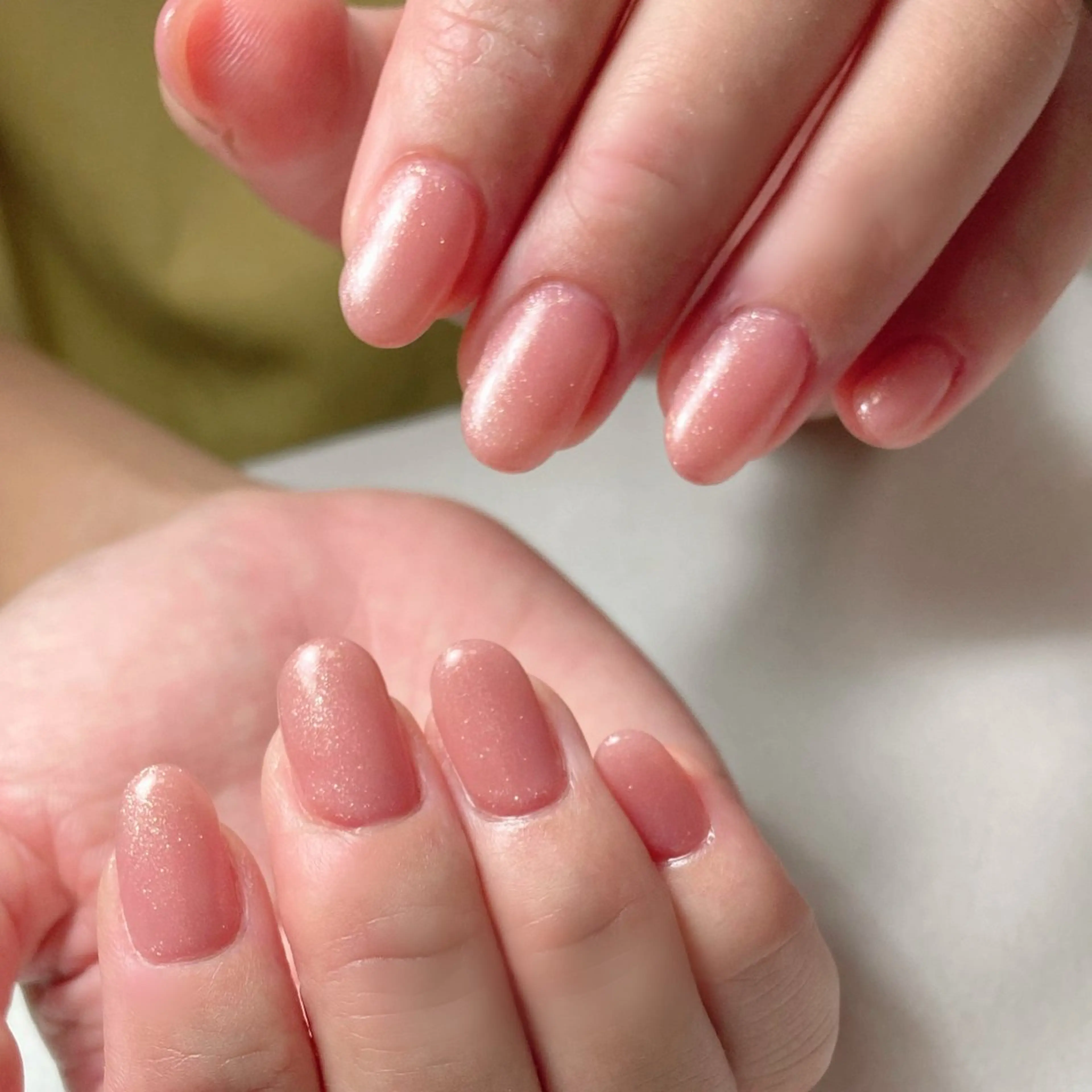 ネイル ラメ(グリッター) ワンカラーネイル ピンク amu所属・かおる KAORUのネイルデザイン