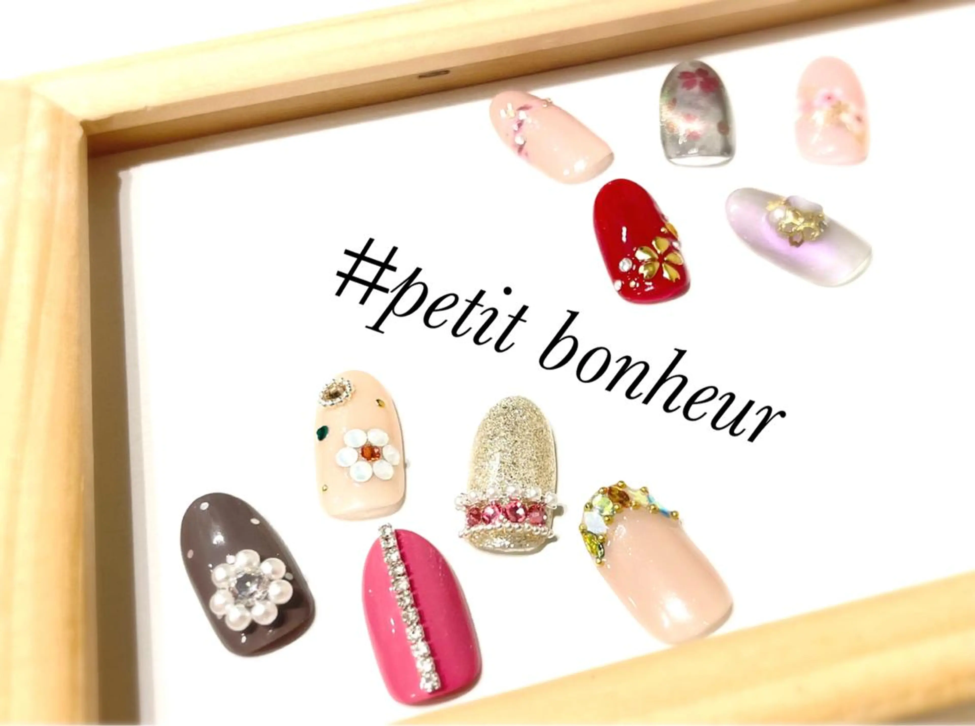 ネイル ジェルネイル 持ち込み ワンカラーネイル パラジェル ストーンネイル Mas Miのネイルデザイン