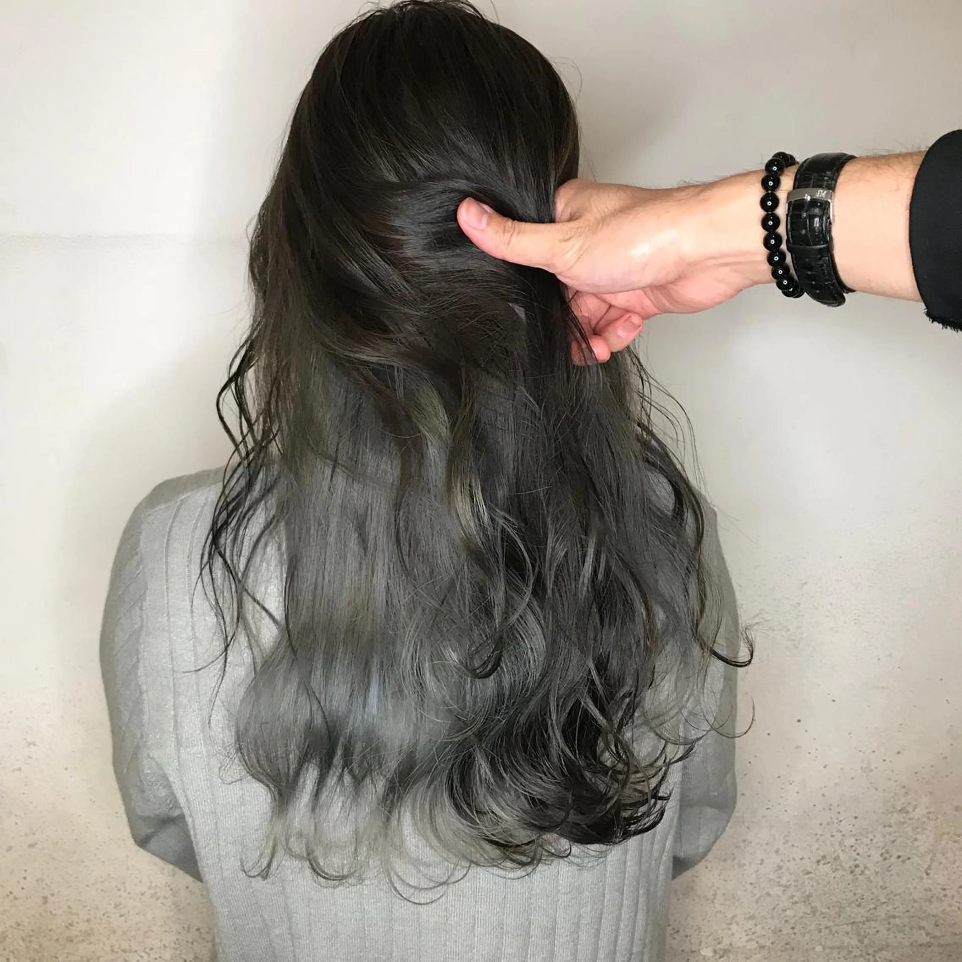 ロング カット ヘアカラー 福原 優介のヘアスタイル