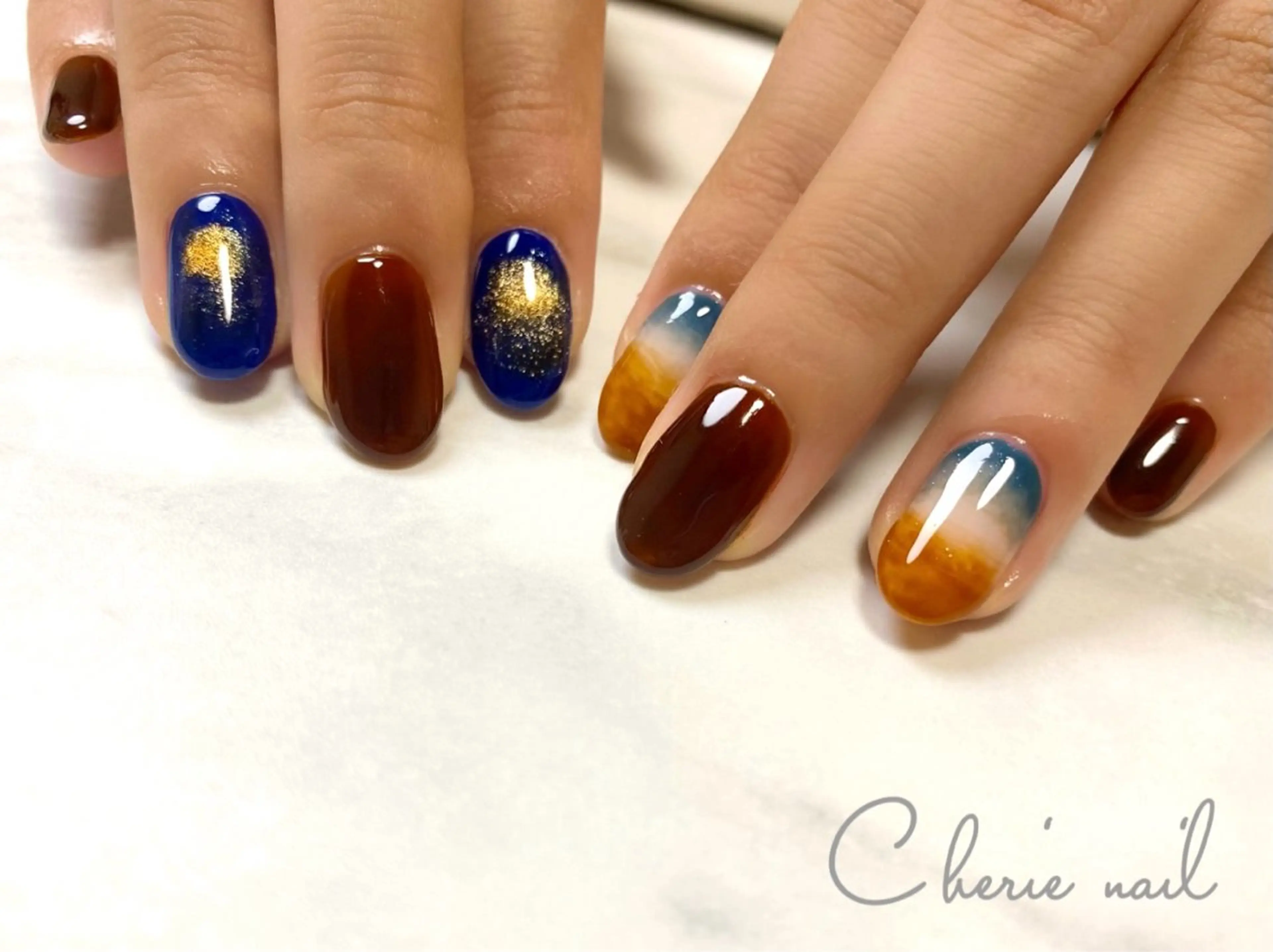 ネイル ブラウン ジェルネイル マグネットネイル ネイビー ニュアンスネイル ハンドネイル Cherienail yunaのネイルデザイン