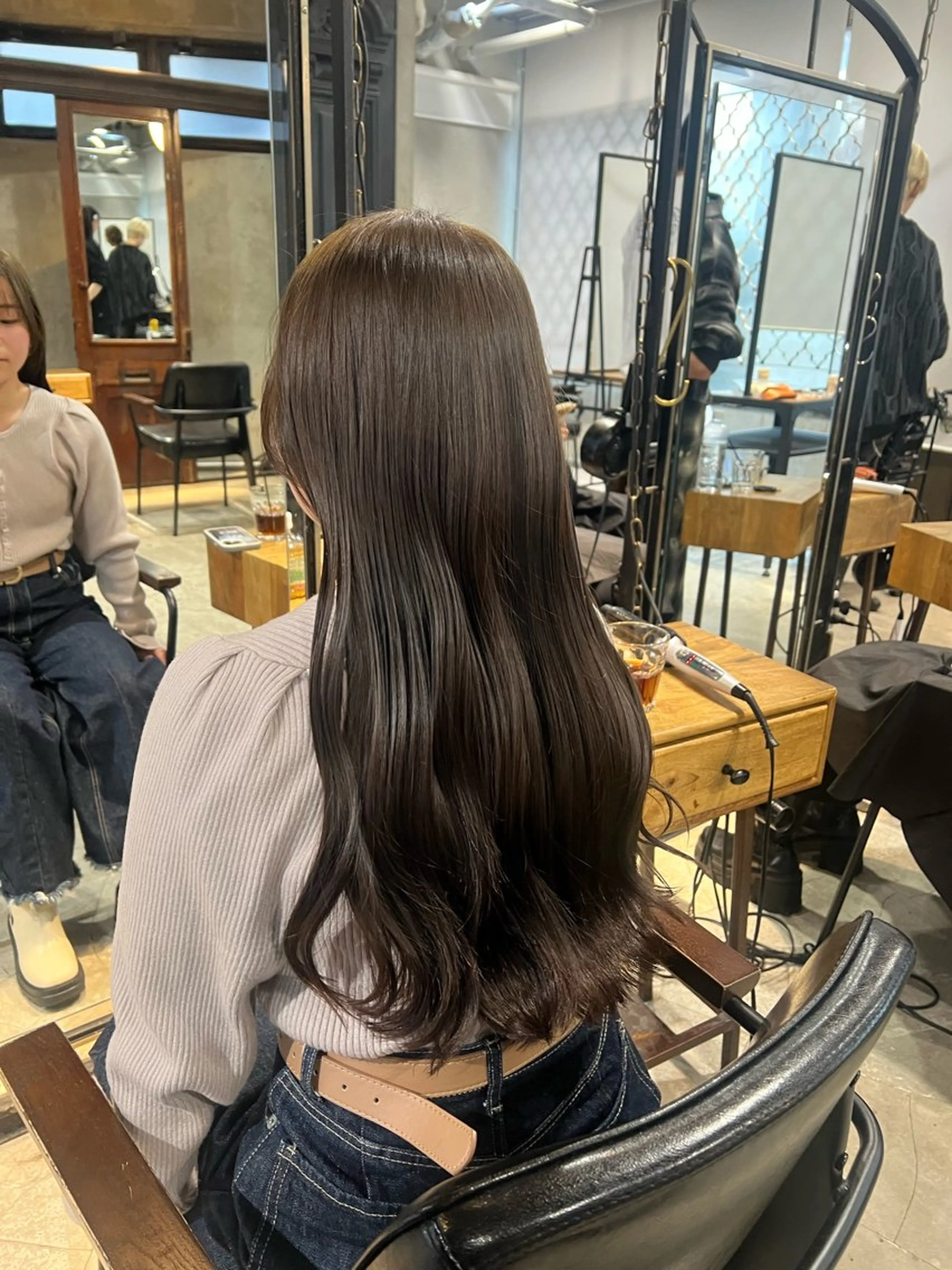 ロング カラー カット ヘアカラー トリートメント 赤みゼロ/透明感 カラー🌿KANTAのヘアスタイル