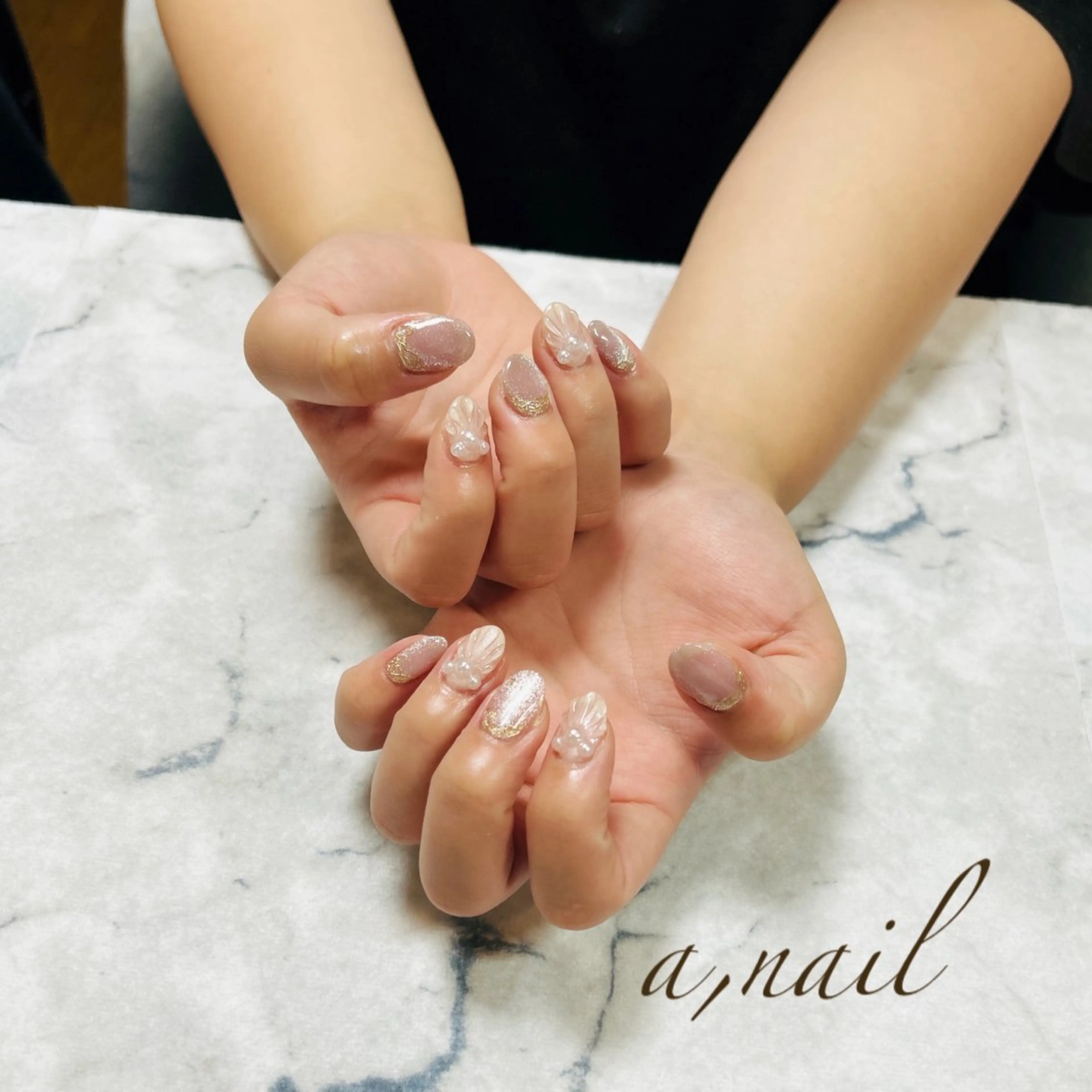 ネイル フットネイル ジェルネイル グラデーション キラキラネイル マグネットネイル ネイルサロン エーネイルのネイルデザイン