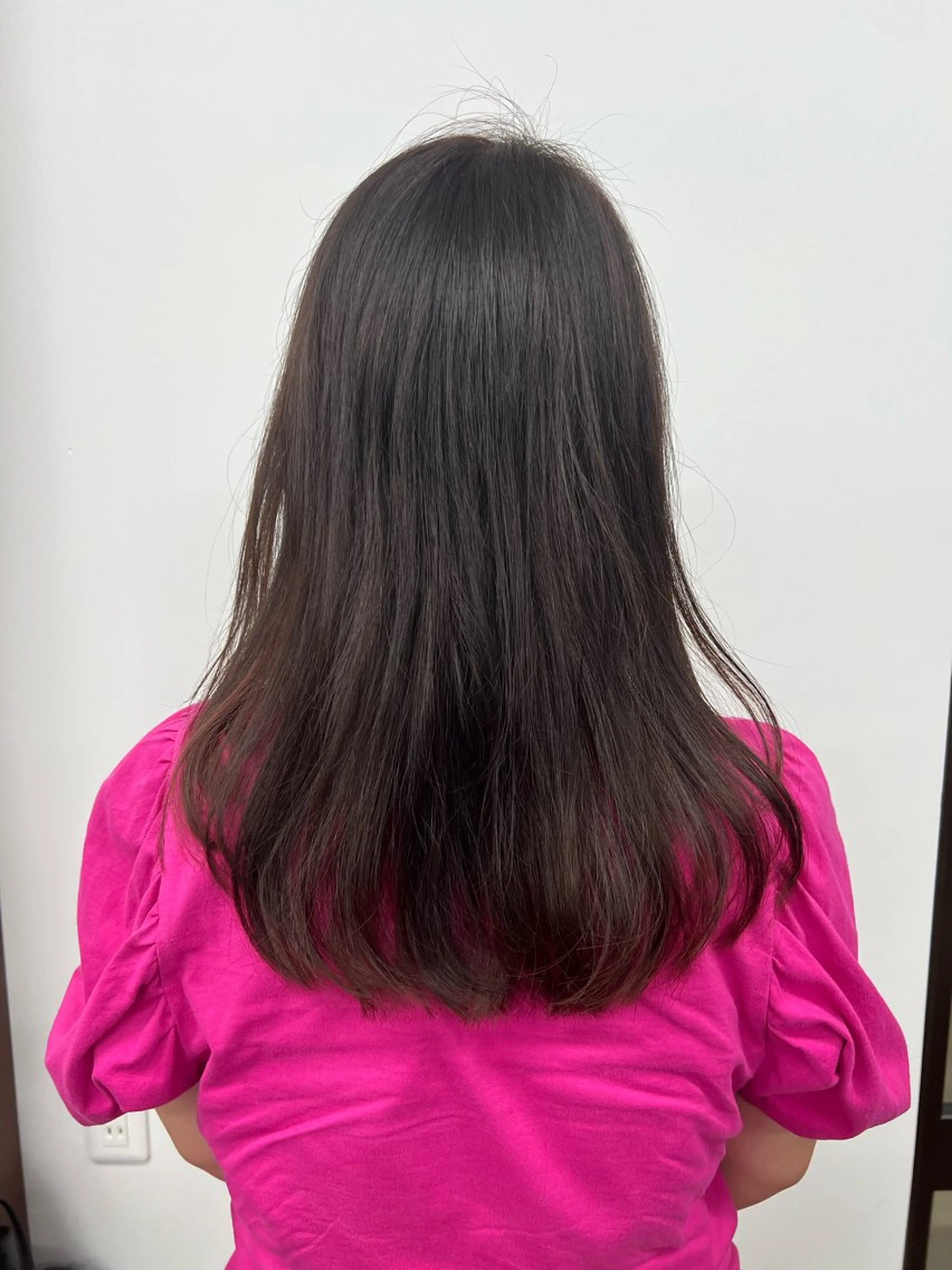 セミロング アトリエファゴ Yuineのヘアスタイル