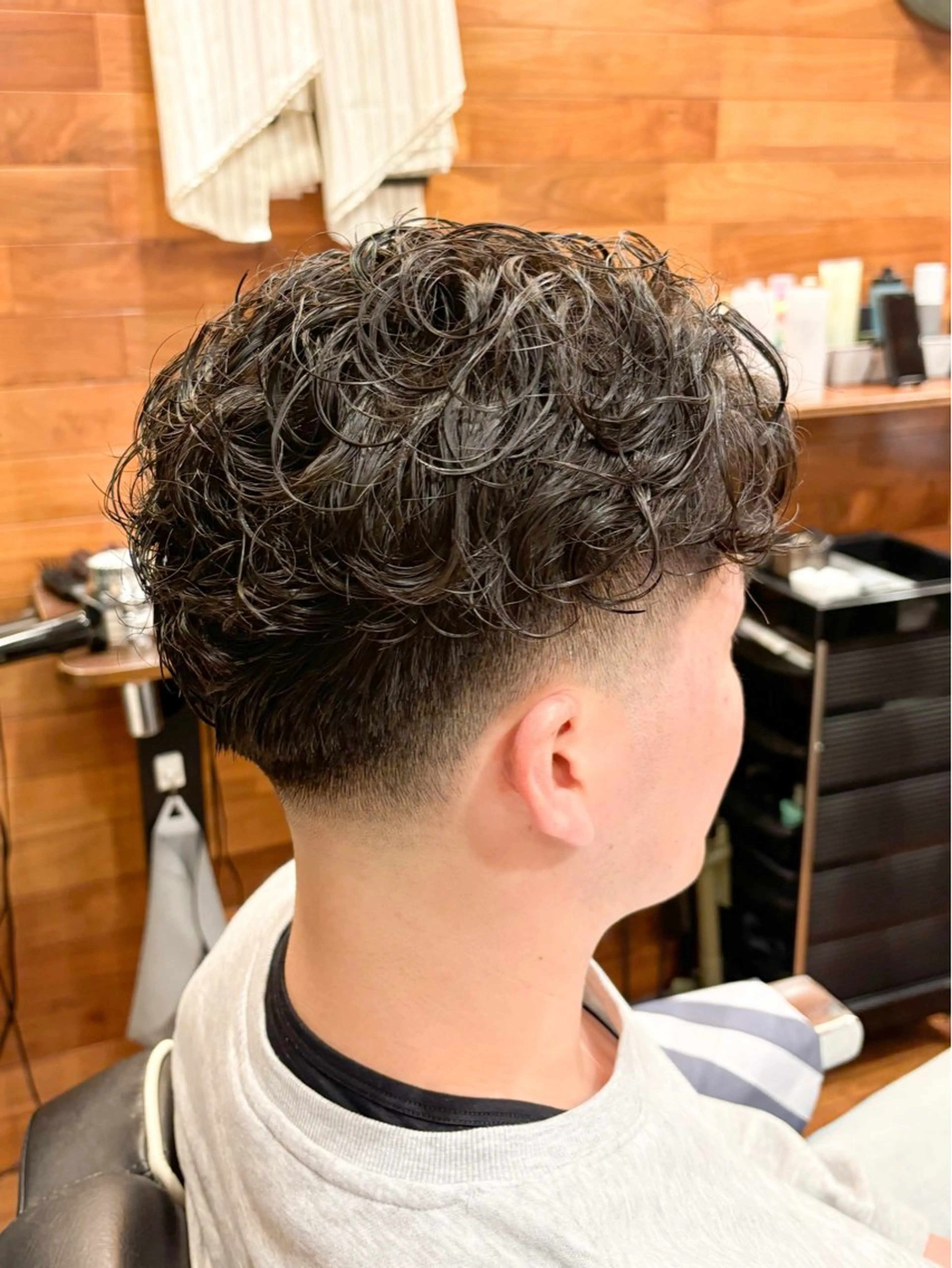 ショート パーマ メンズ メンズパーマ カット パーマ 三宮メンズカット ヨシイッキのヘアスタイル