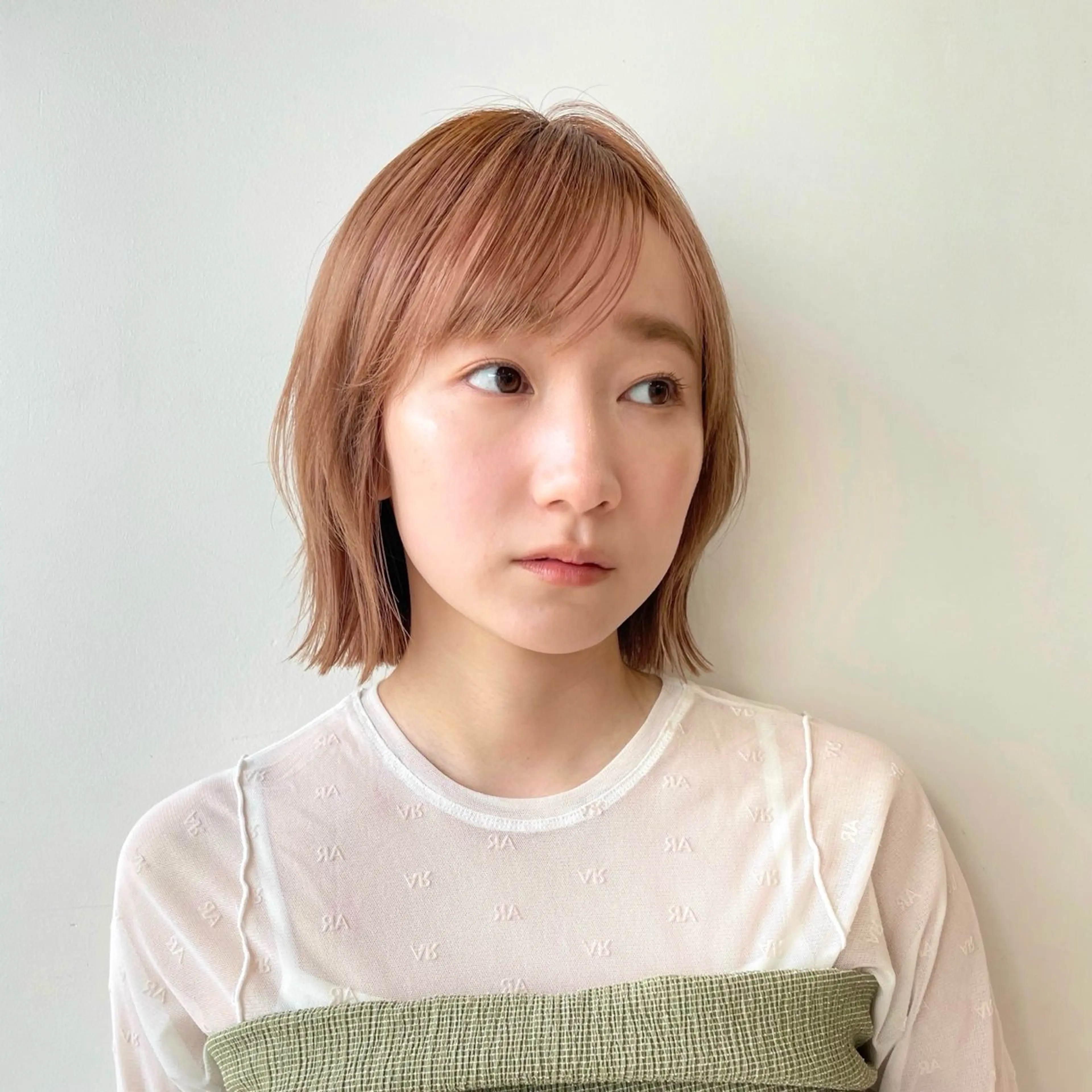 ショート カラー ボブレイヤー ベージュカラー ブリーチ オレンジ オレンジベージュ 顔まわり🥨レイヤー /透明感/まいなのヘアスタイル