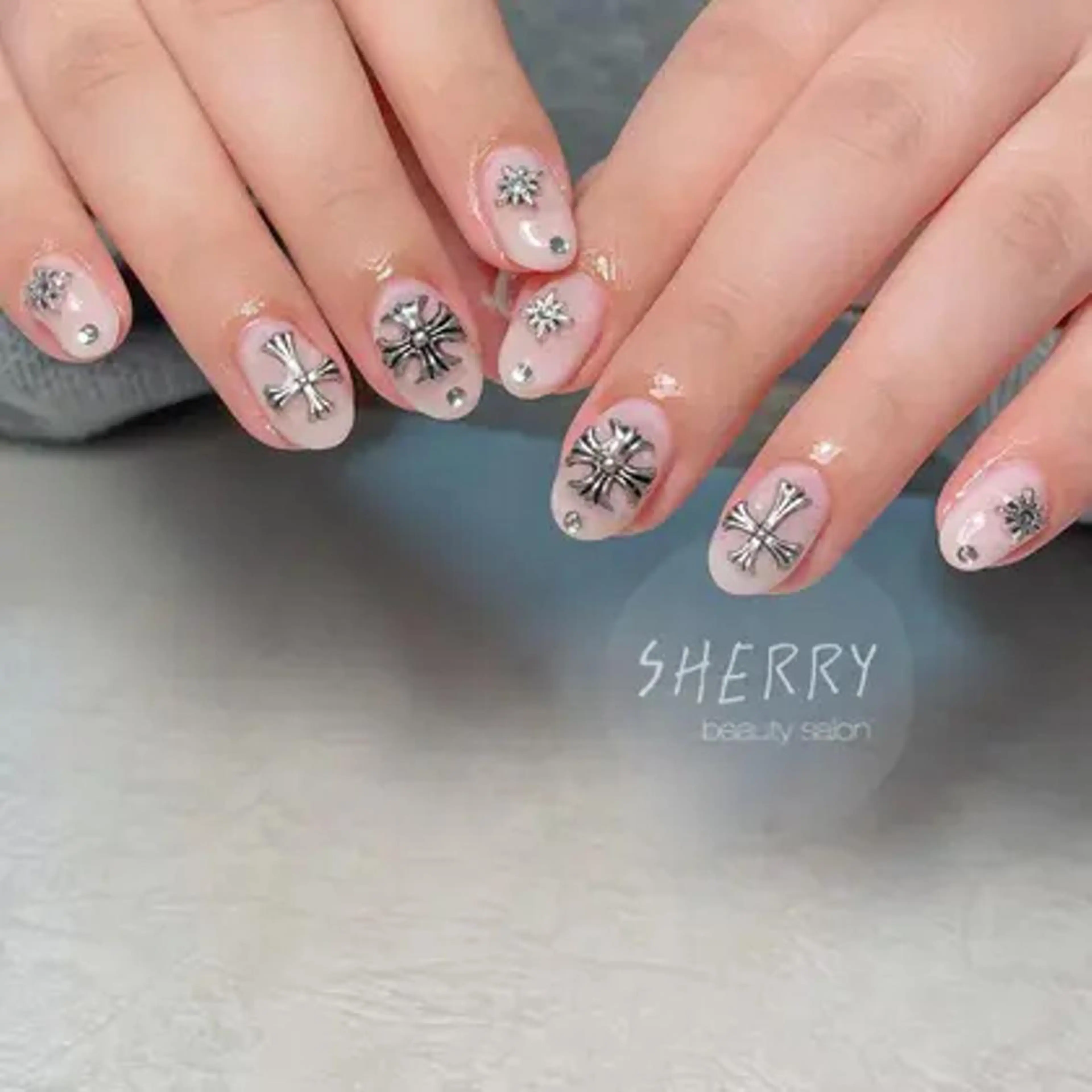 ネイル ハンドネイル ハンドケア moe自宅ネイルサロン所属・萌 自宅ネイルサロンのネイルデザイン