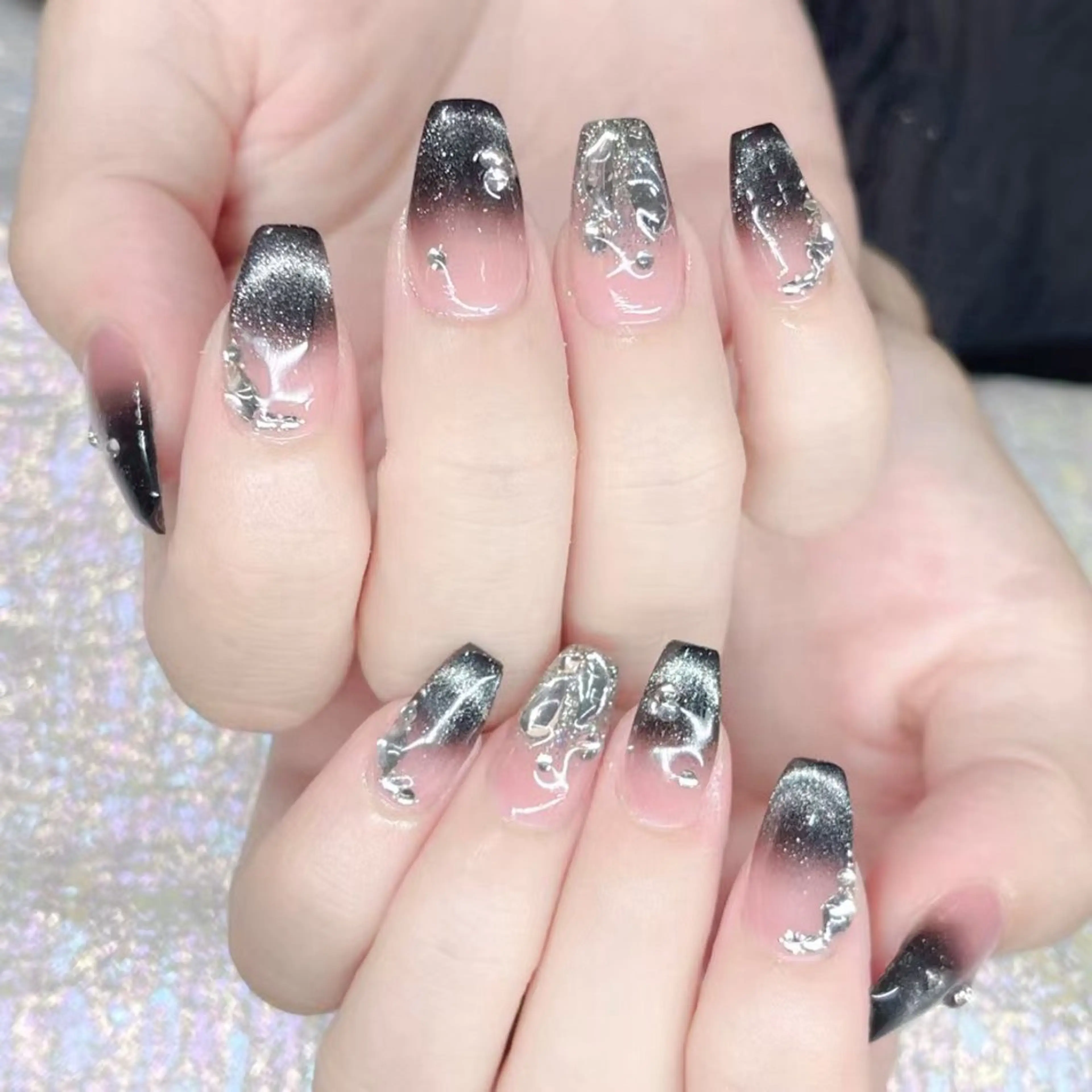 ネイル ハンドネイル Queens マオのネイルデザイン