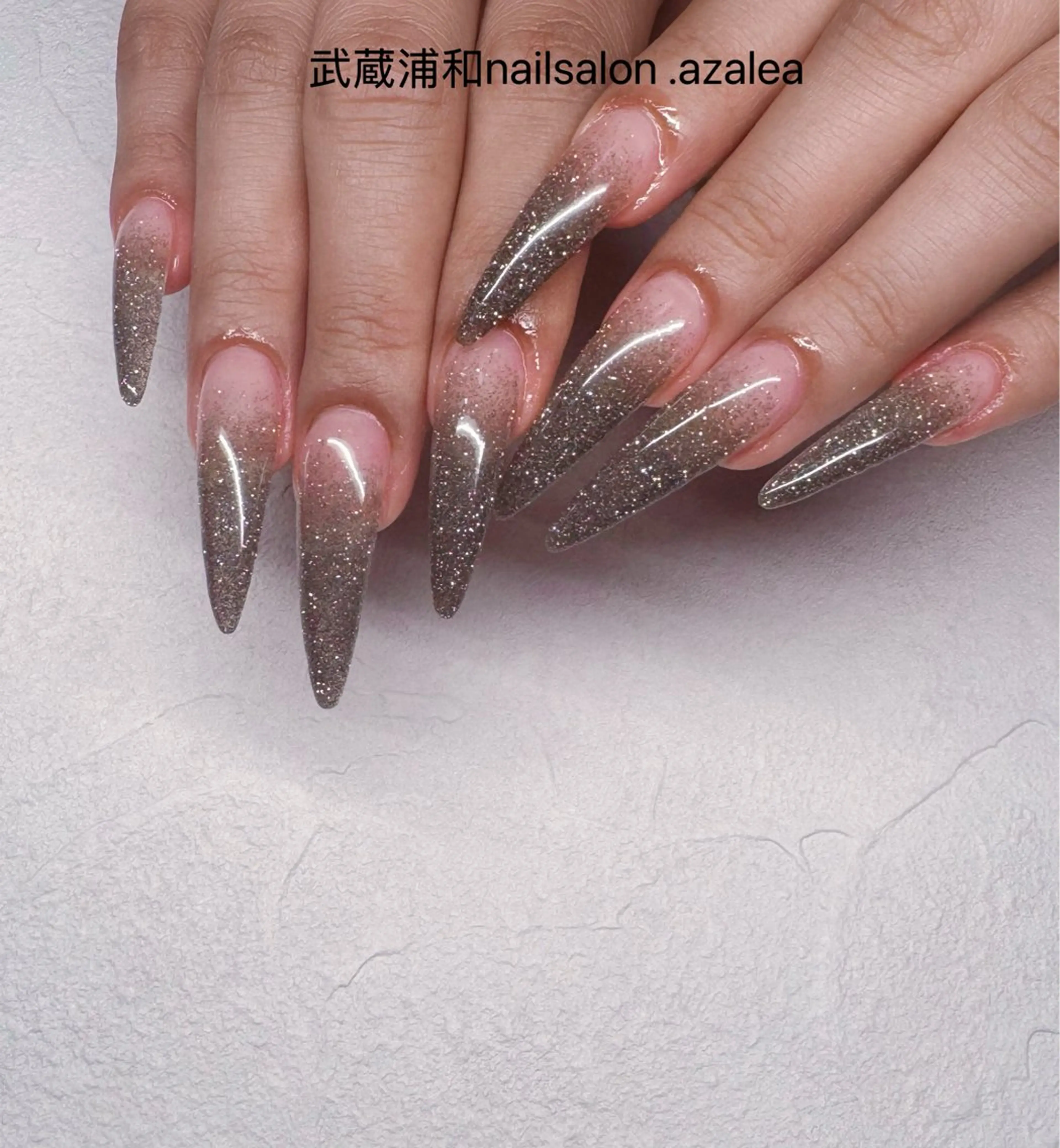 ネイル ハンドネイル R inのネイルデザイン