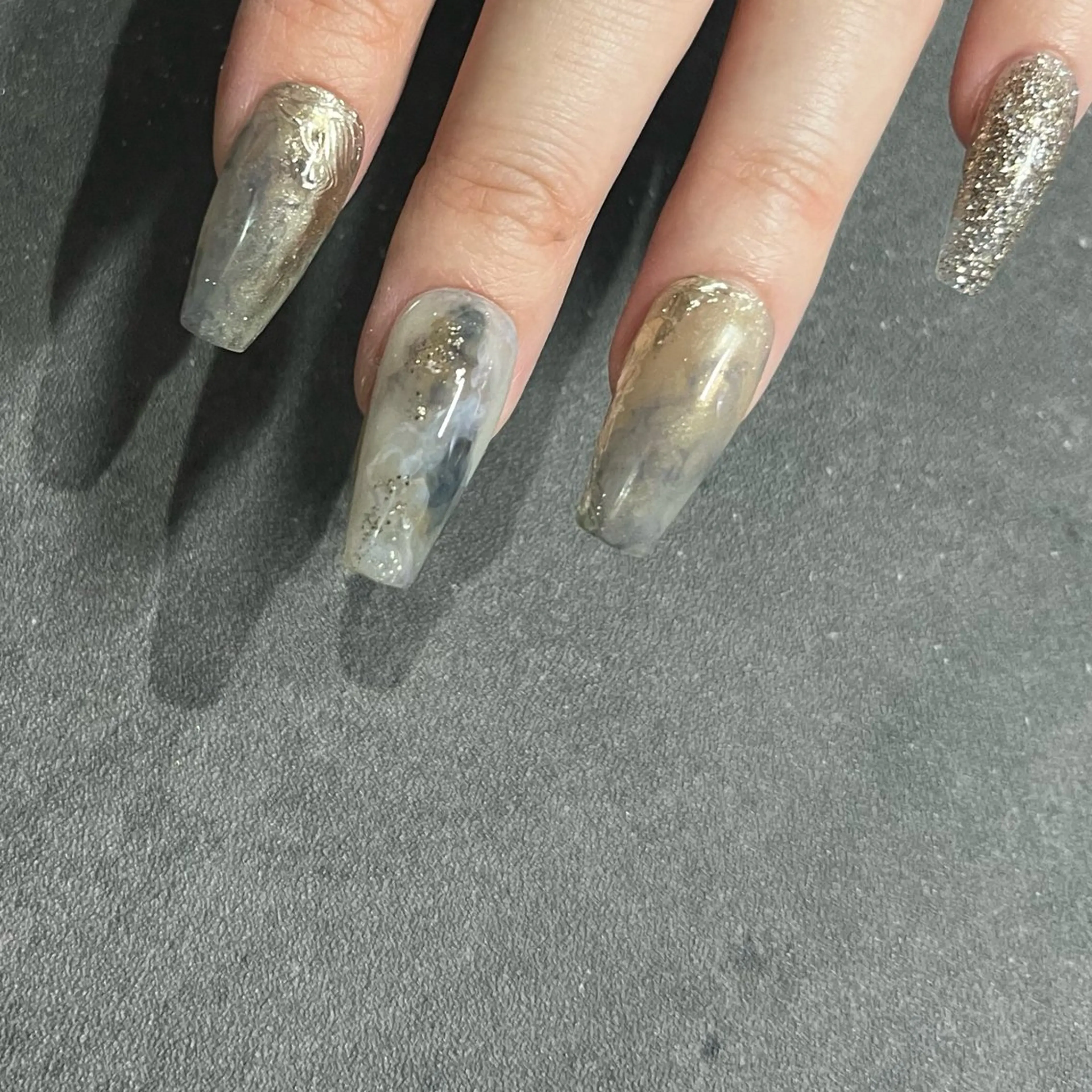 ネイル Ray. ちゅるん系ニュアンスのエステ・リラクイメージ