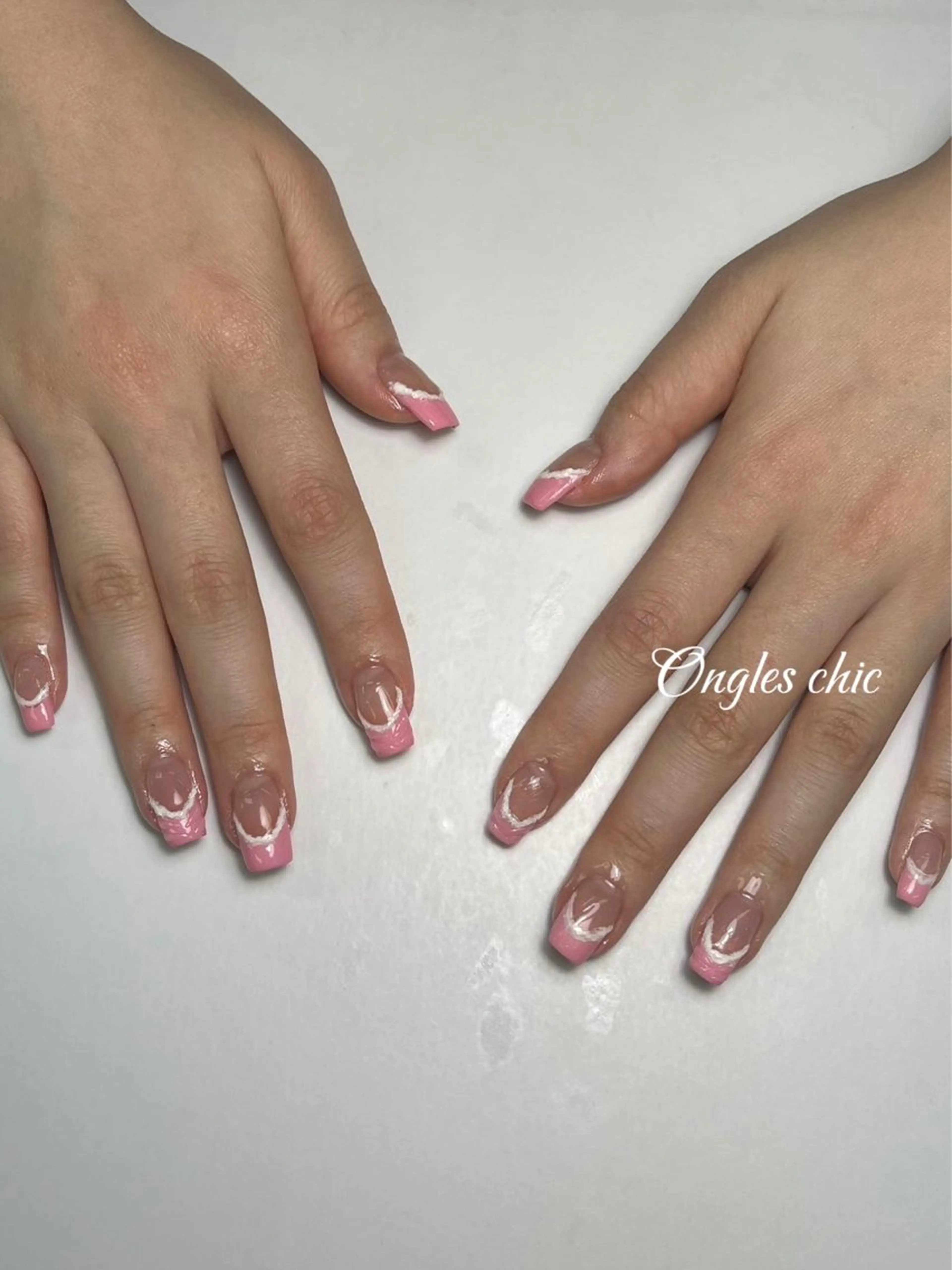 ネイル ハンドネイル ongles chicのネイルデザイン