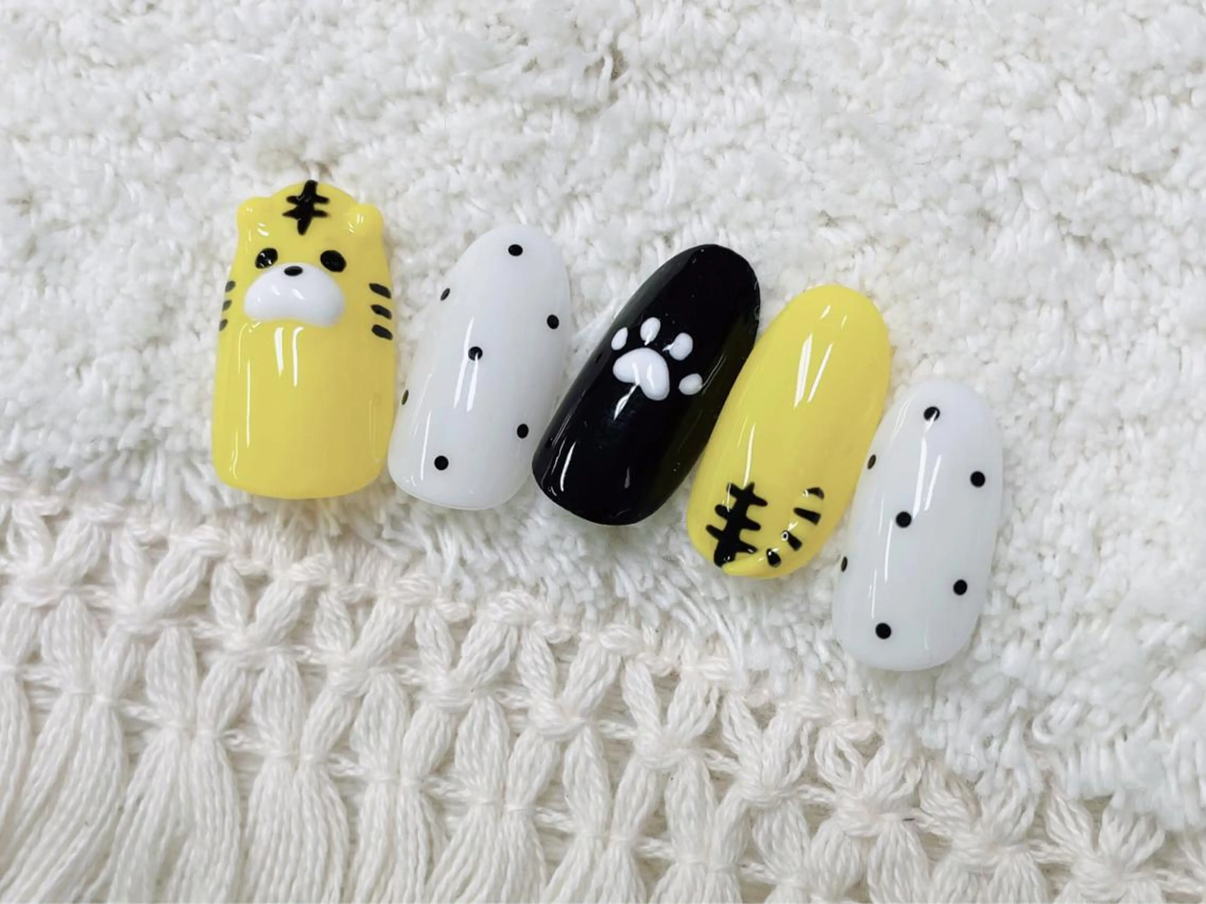 ネイル ハンドネイル プティリボン 武蔵小金井店のネイルデザイン