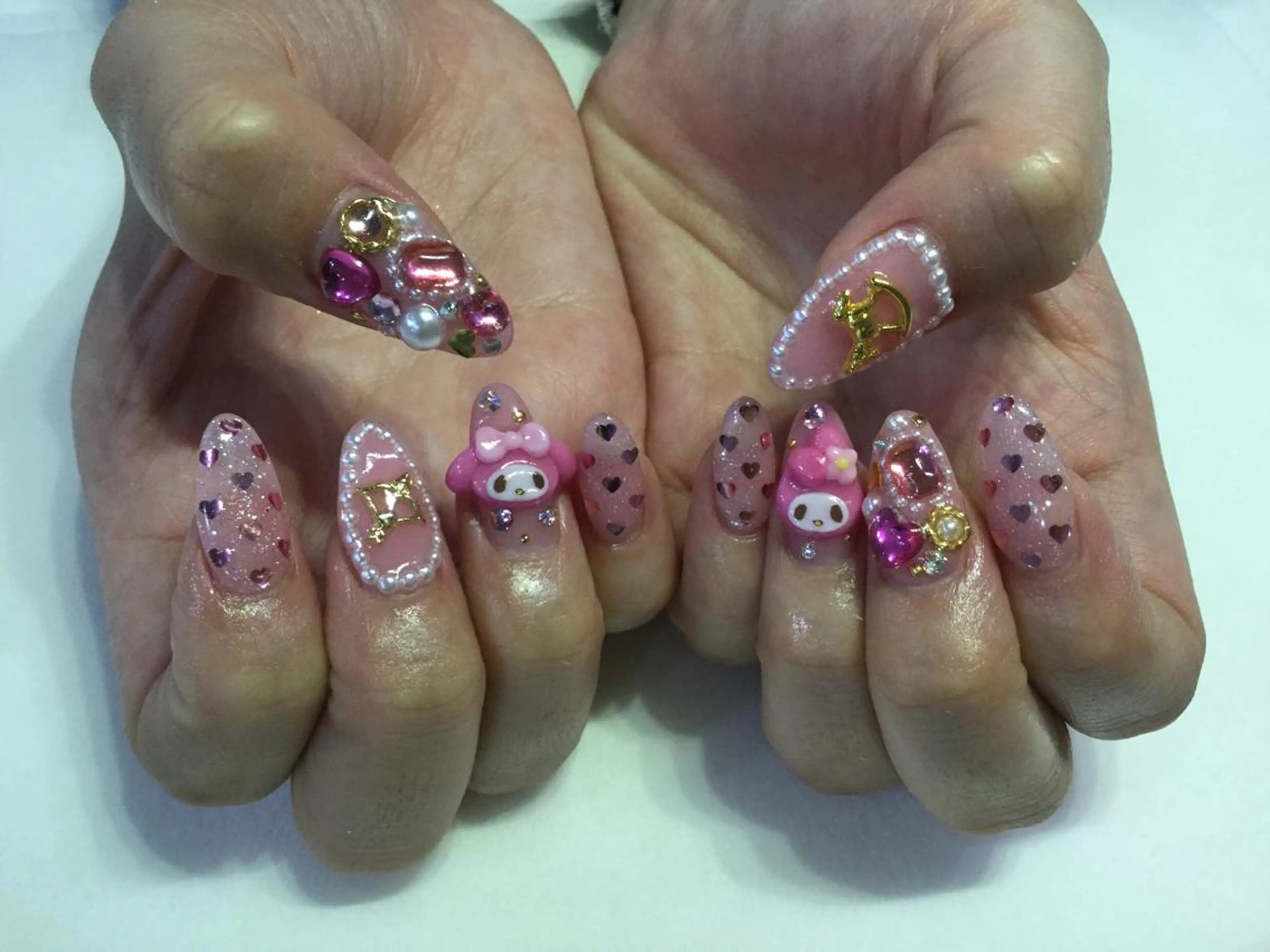 ネイル 💎🐰 saki. m 🐰💎のネイルデザイン