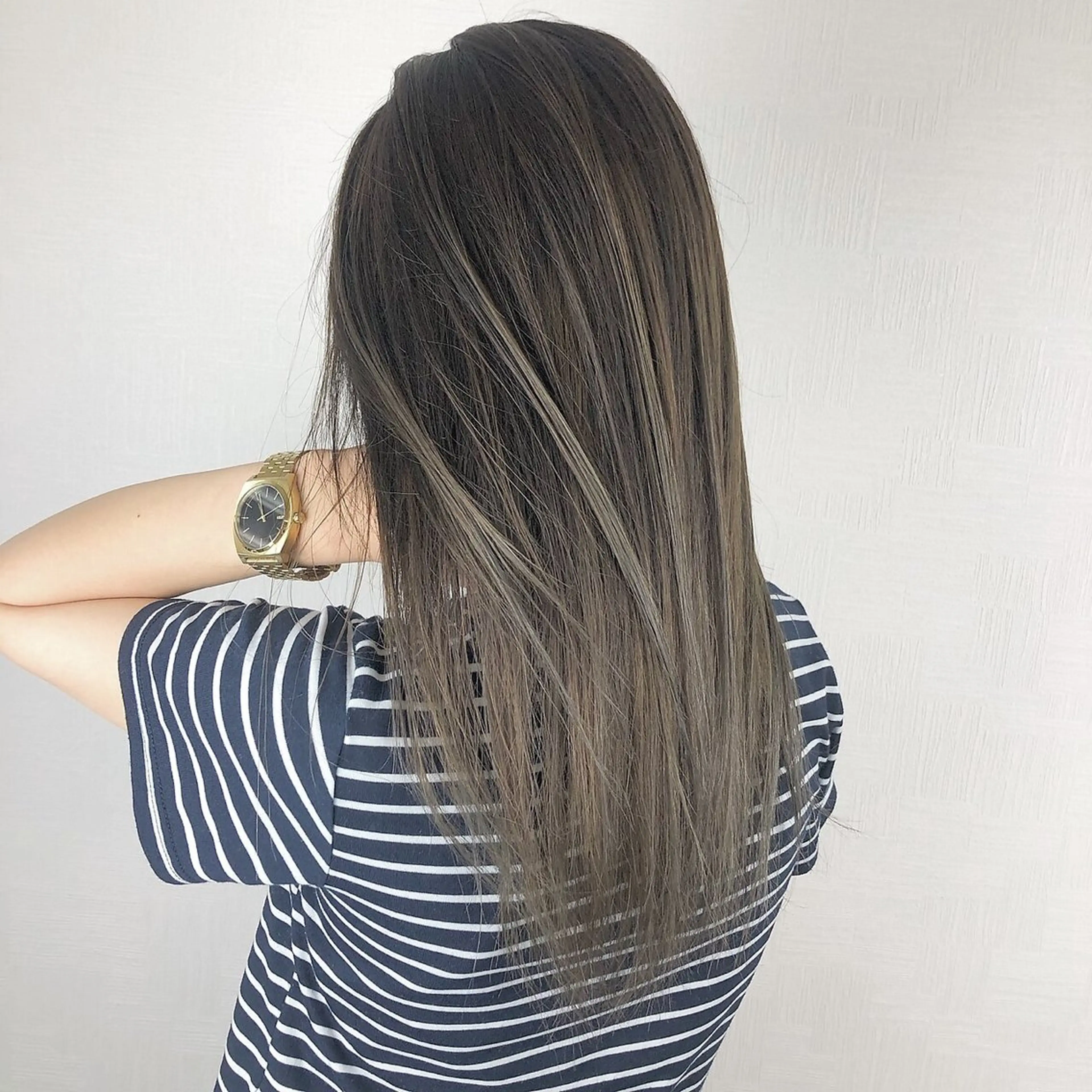 ロング カラー エヌプランツ 和泉府中のヘアスタイル