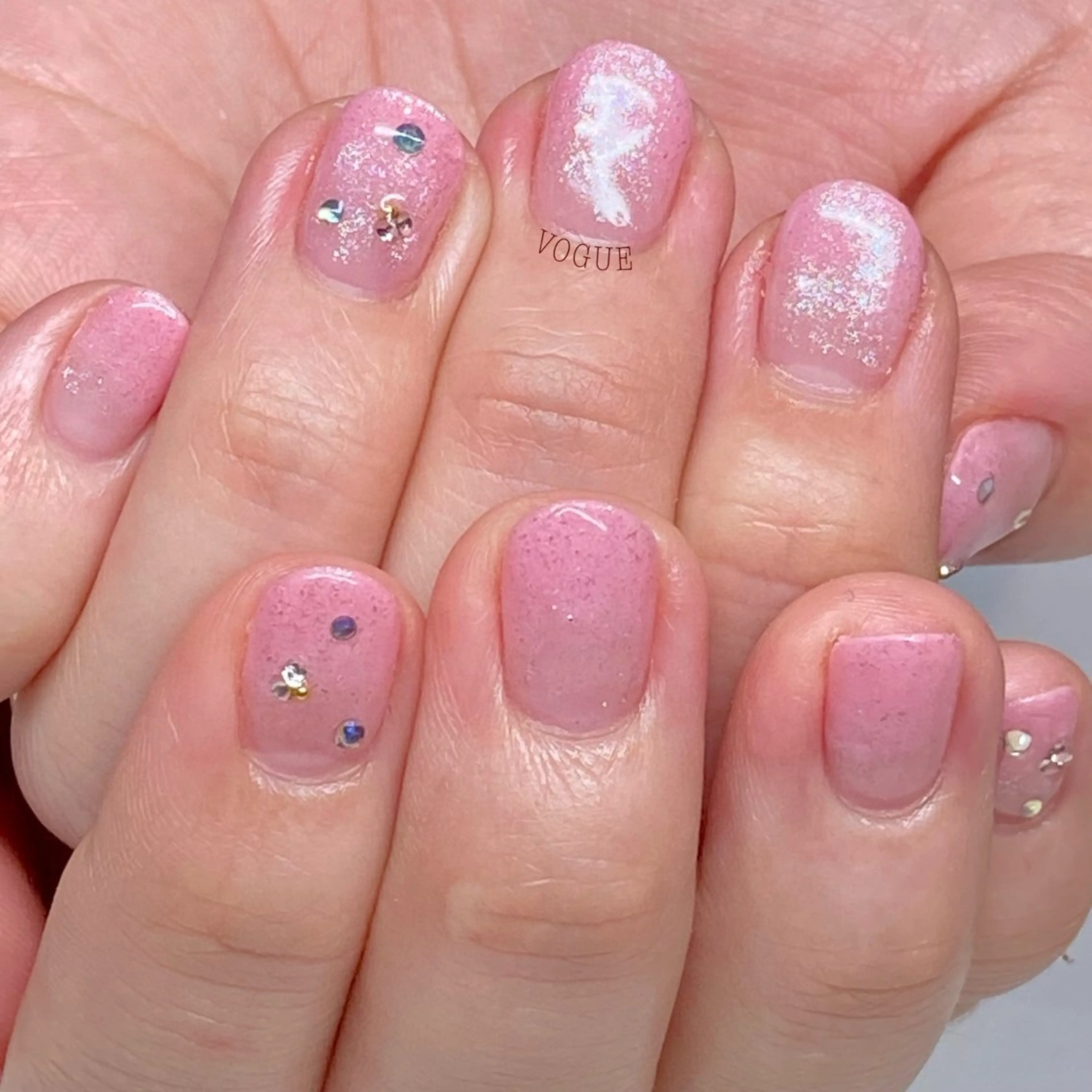 ネイル ハンドネイル VOGUE ×SWANのネイルデザイン